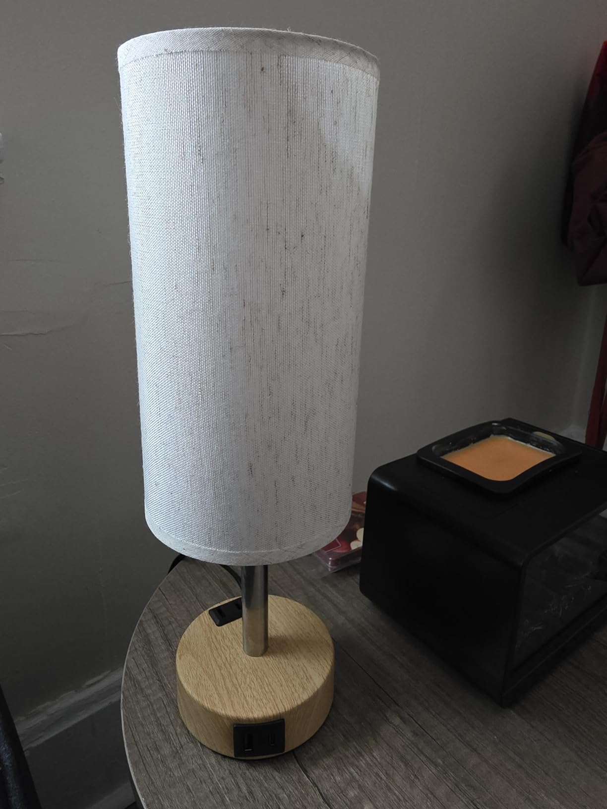 Fenmzee Bedside Table Lamp for Bedroom - 3 Way Dimmable Touch Lamp USB C Charging Ports and AC Outlet, Small Lamp Wood Base Round Flaxen Fabric Shade for Living Room, Desk, LED Bulb Included customer photo 2