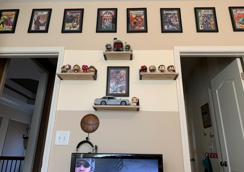 Geetery 8 Pack Comic Book Frame UV Protection Magazine Picture Display Wall Mount Book Fit Current up to 6 3/4