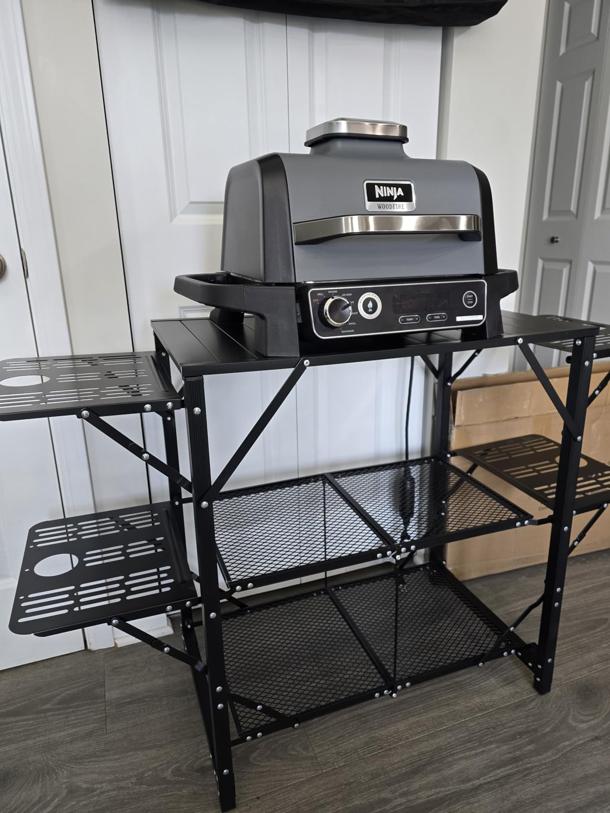 VEVOR Camping Kitchen Table, Aluminum Folding Portable Outdoor Cook Station with 4 Iron Side, 2 Shelves & Carrying Bag, Quick Installation for Picnic BBQ Beach Traveling customer photo 2