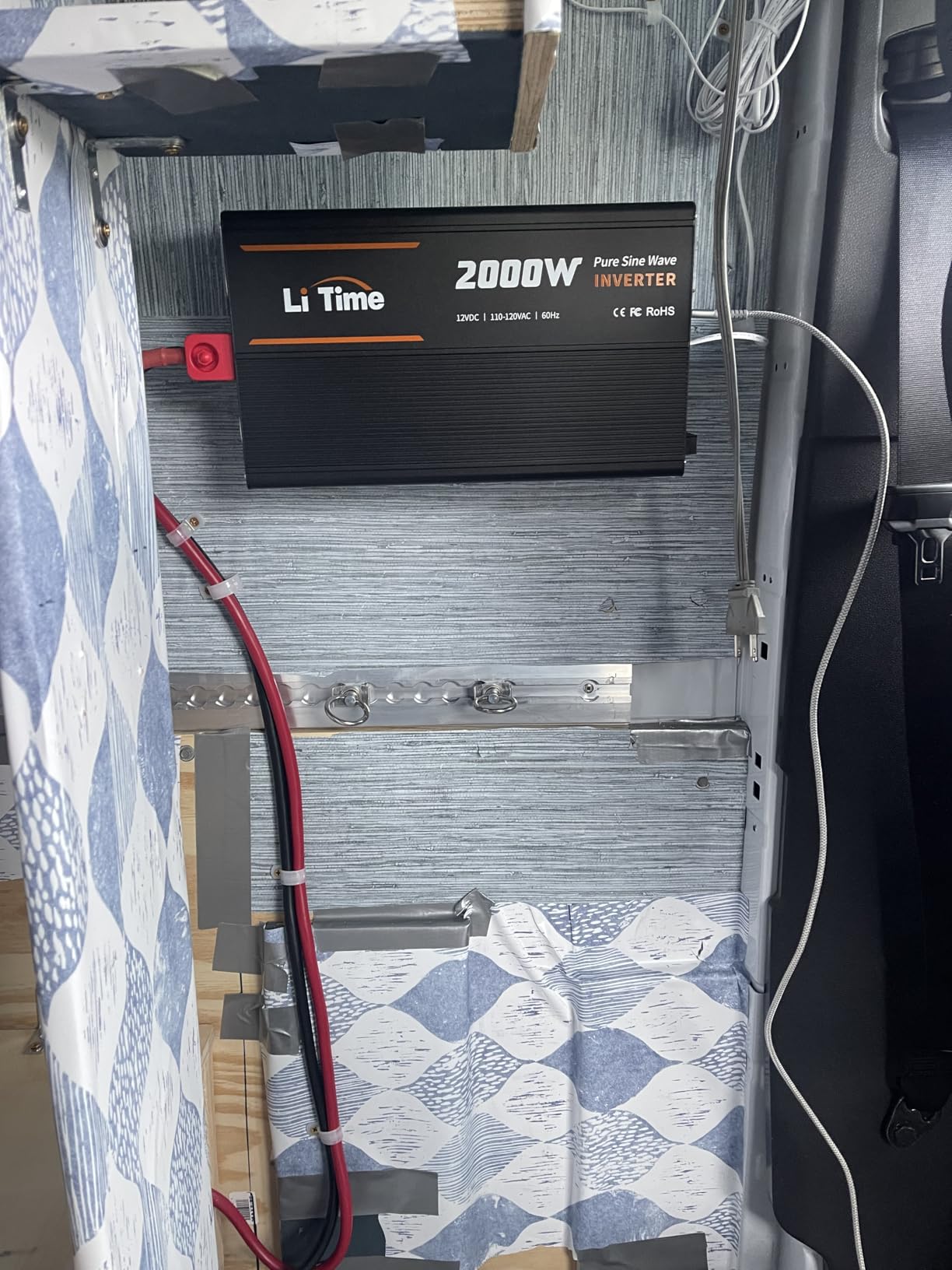 LiTime 2000W Pure Sine Wave Power Inverter, 12V DC to 120V AC for Off-Grid | 4000W Surge Power, LCD Remote Control with 4 AC Outlets, USB & Type-C Ports for RV, Home, Camping, Off-Grid & Solar Systems customer photo 2