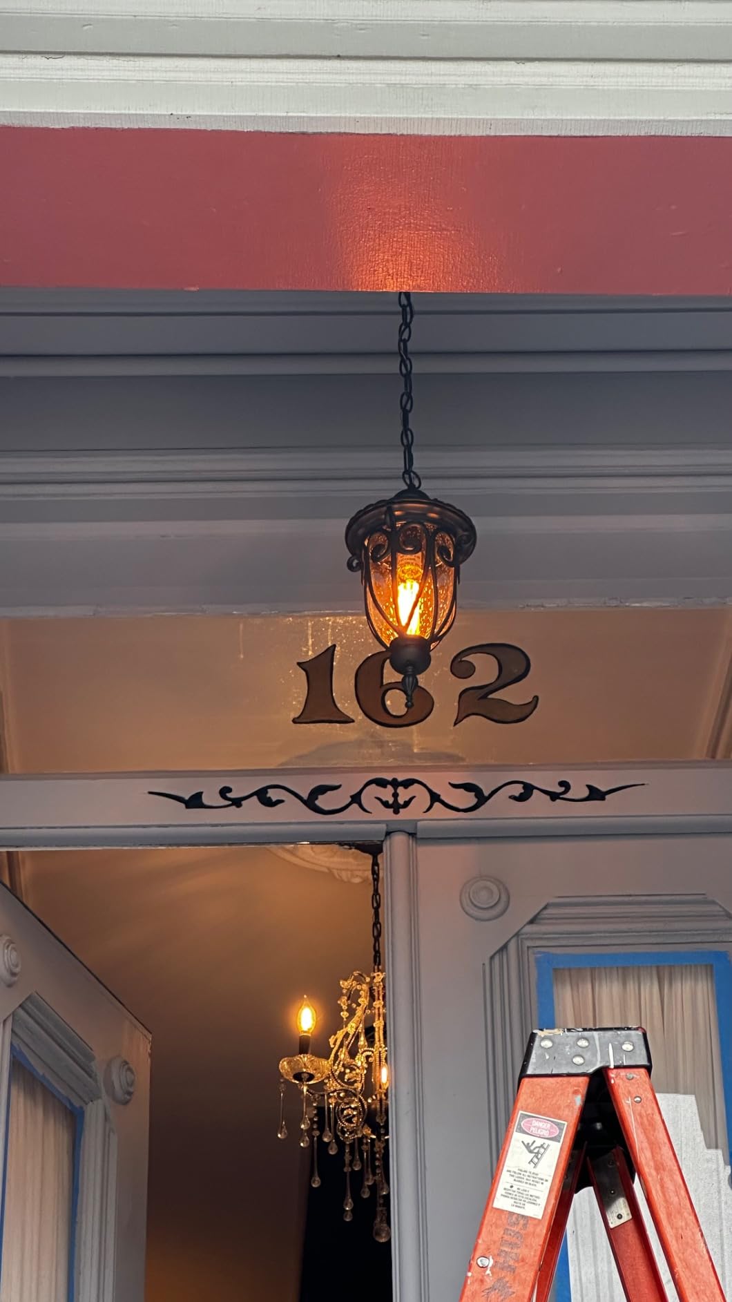 VIANIS Outdoor Pendant Light Lantern, Farmhouse Outdoor Chandelier, Vintage Outdoor Hanging Lights with Seed Glass, Brown Ceiling Lights for Porch, Porch Lights Ceiling for House customer photo 1