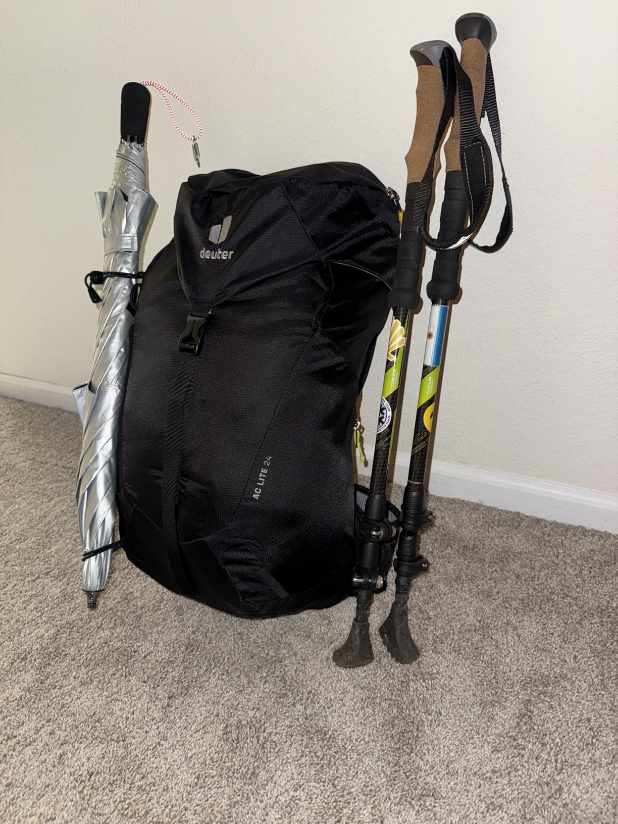 Deuter AC Lite 24L Hiking & Daypack Backpack with Steel Frame & Superior Breathability - Black customer photo 2