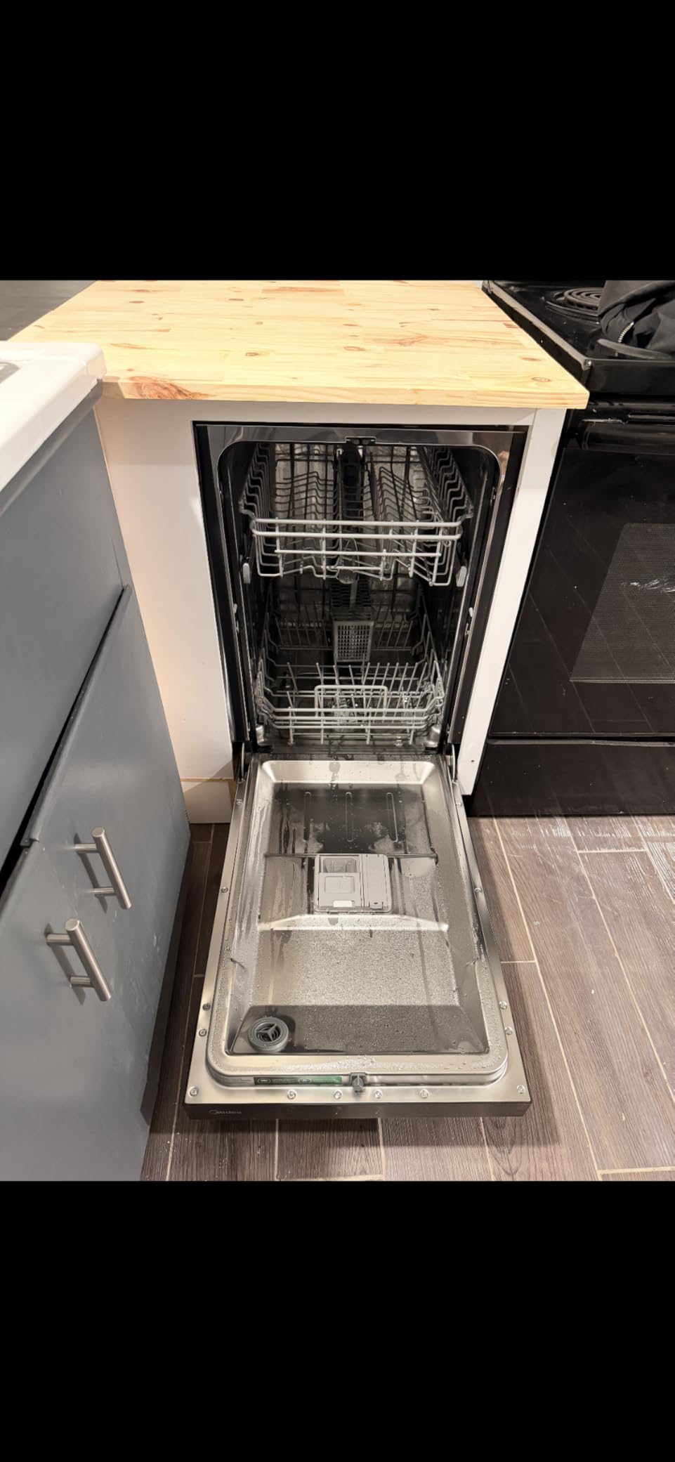 Midea 18 Inch Built-in Dishwasher, Slim Space-Saving Design with Stainless Steel Tub, 8 Place Settings & 6 Wash Cycles, Energy Star Certified Dishwasher with Heated Dry & High-Temp Wash, Black customer photo 1