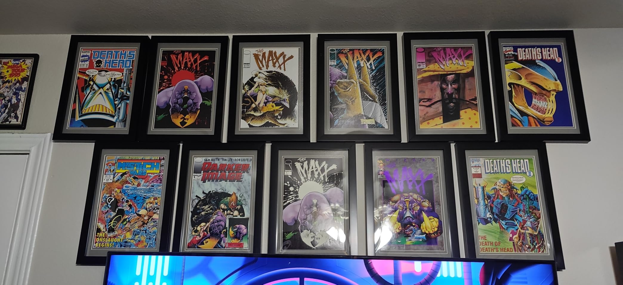 2Pack Comic Book Frame Double White Mat for 6 3/4