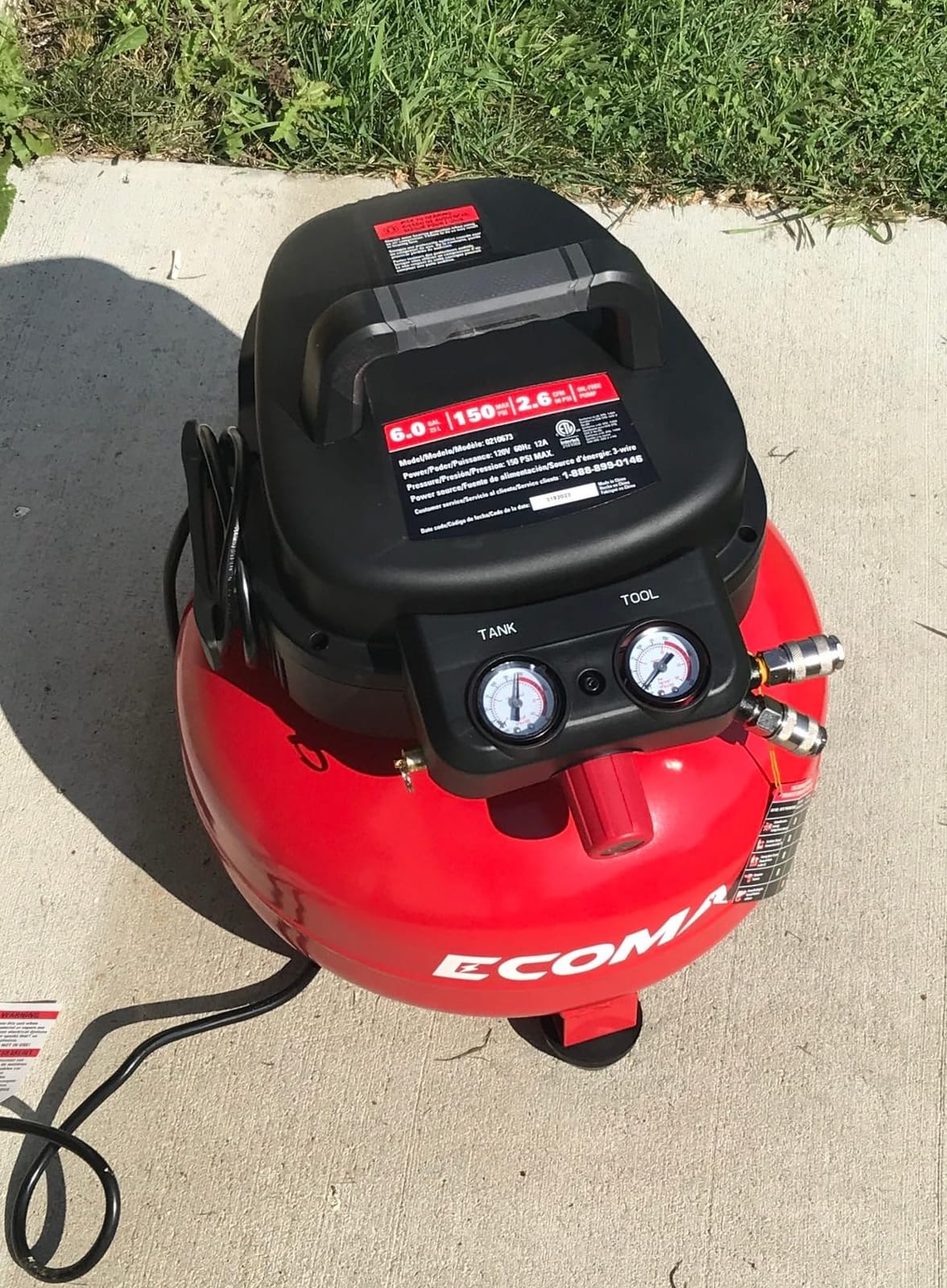 ECOMAX Pancake Air Compressor MAX 150 PSI, 2.6 CFM @90 PSI, Oil-Free | 3.6 CFM @40 PSI, Dual Quick Couplers, 1.5HP Portable Compressor for Car, Home and Jobsite, Red Model: 0210673 customer photo 1