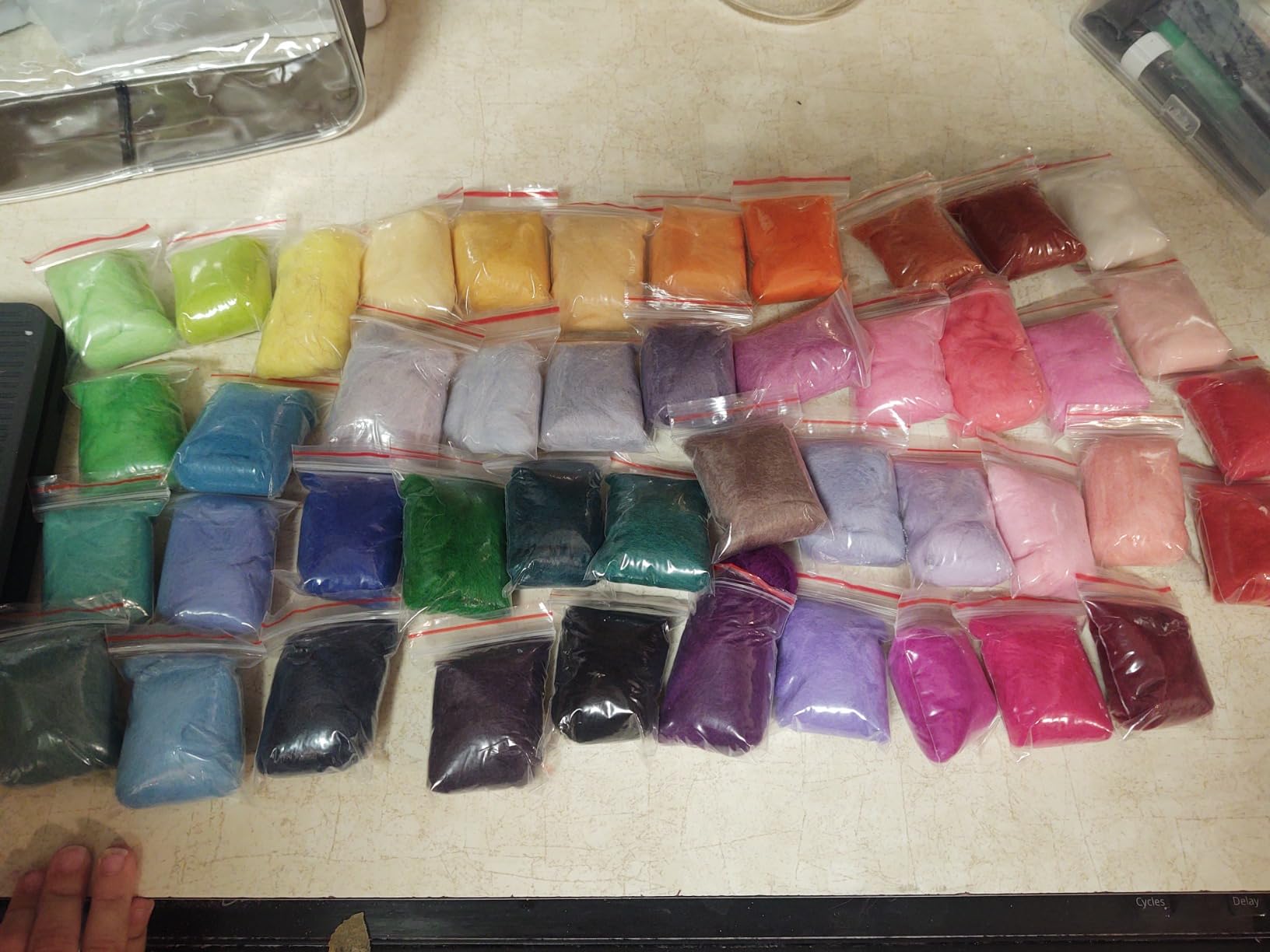 SOCNITC 45 Colors Needle Felting Kits Needle Felting Supplies with Tools | Needle Felting Starter Kits with 45 Colors Wool Roving, Felting Tools And Storage Bag for Beginners to DIY Wool Crafts customer photo 2