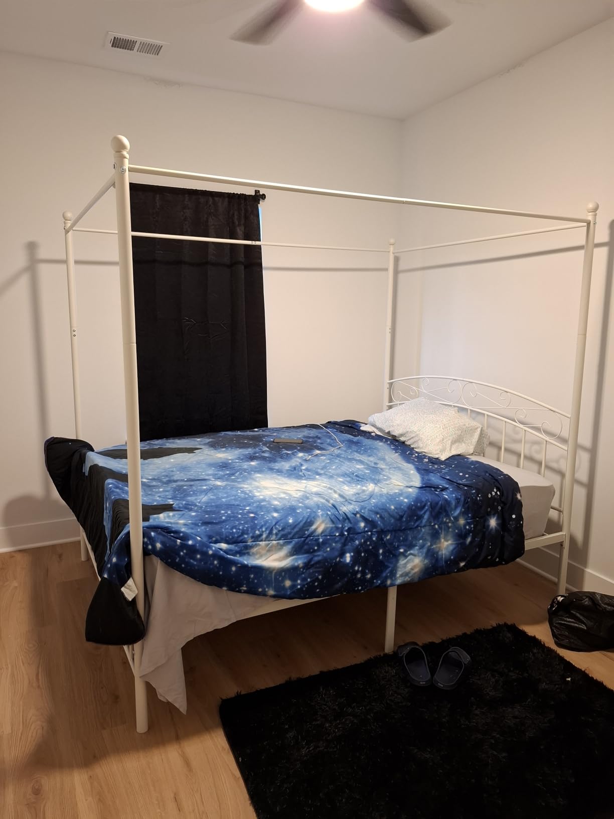 Queen Size Canopy Bed Frame Four-Poster Metal Platform Bed with Headboard and Footboard Sturdy Heavy Duty Steel Slat Support No Box Spring Needed Black customer photo 2