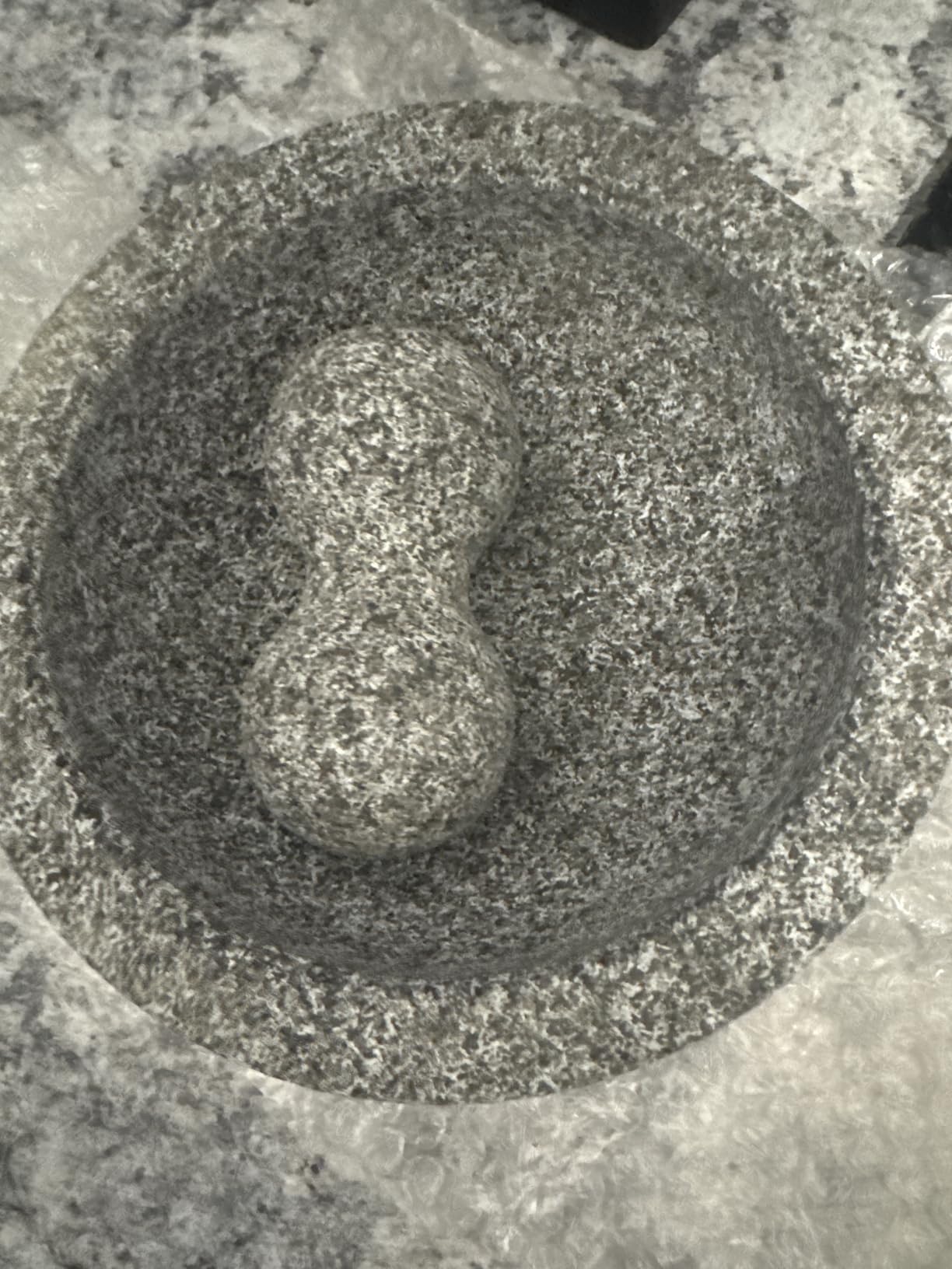 PriorityChef Granite Mortar and Pestle Set - 8 Inch Natural Stone Molcajete Mexicano for Spices, Seasonings, Pastes - Pestle and Mortar Bowl for Fresh Guacamole, Salsa, Pesto, Large, Grey customer photo 2