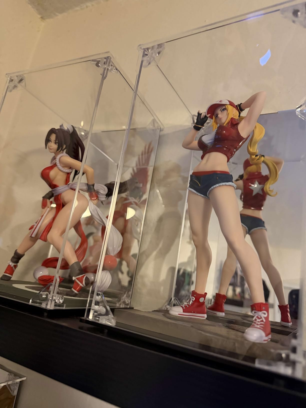 Acrylic Display Case Clear Action Figure Display Case with Mirrored Back, Dustproof Protection Display Box Alternative Glass Case for Collectibles Figures Models Doll Toys (6x6x10 inch; 15x15x25 cm) customer photo 2