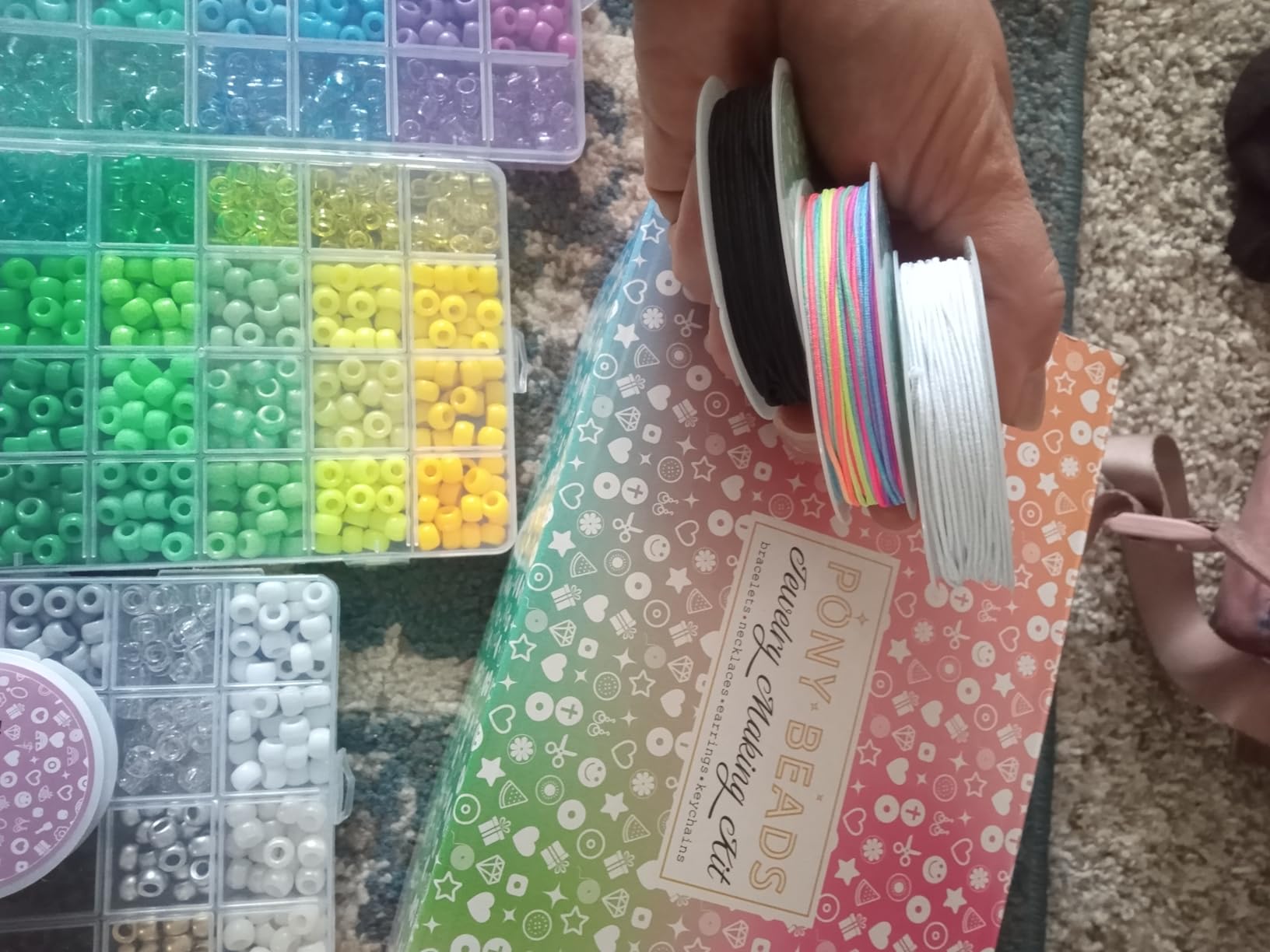 5 Boxes Bracelet Making Kit Pony Beads, 96 Colors 3500Pcs Kandi Beads for Bracelets with 800Pcs Letter Bead Friendship Bracelet Rave Accessories Craft Kits for Kids Adults Keychain Jewelry Making customer photo 2