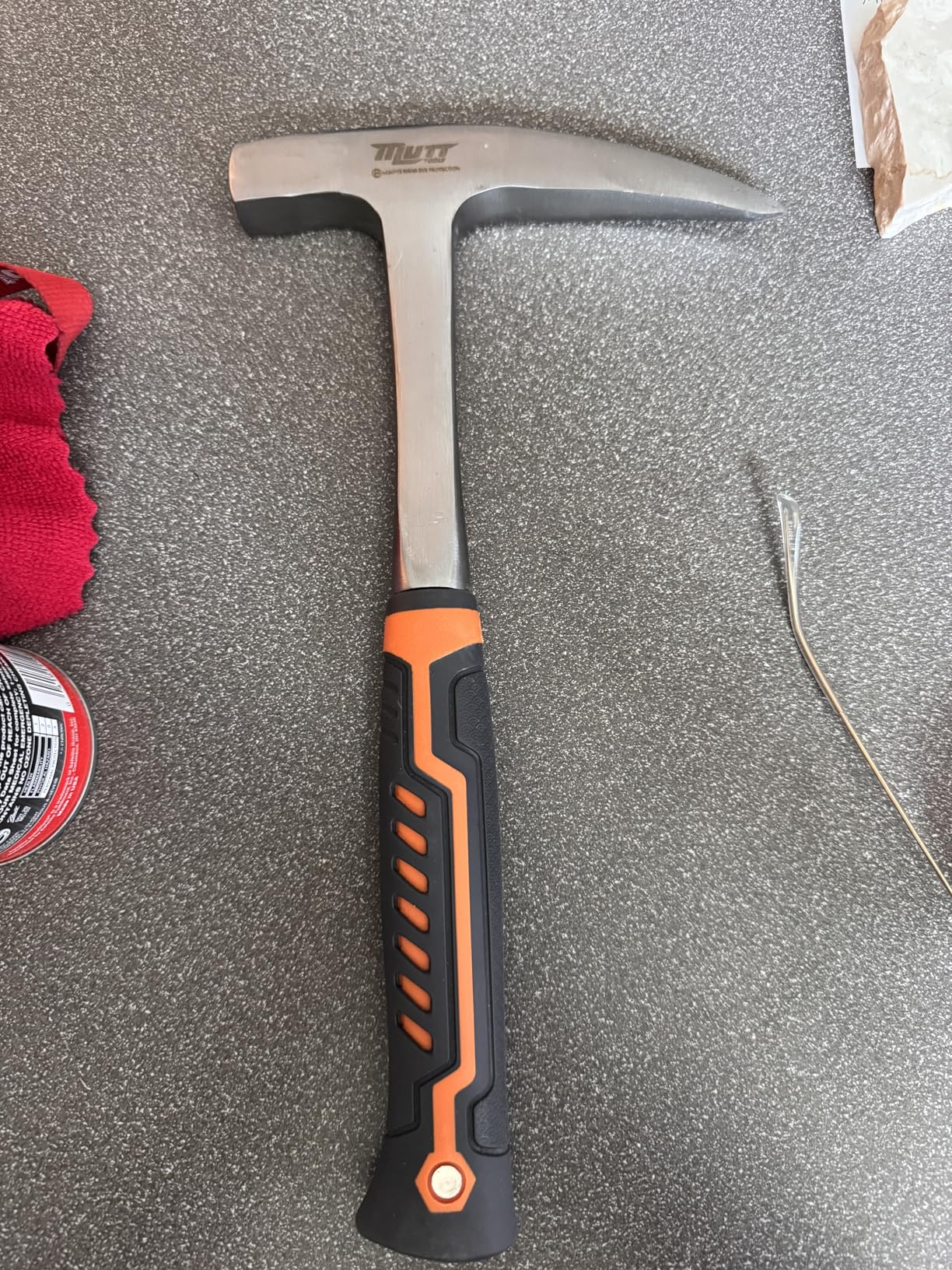 Mutt Tools Geologist Rock Pick Hammer 22oz Geology Tools for Field Work | 22 oz, Rock Pick, Pointed Chisel, One Piece Forged, Geology customer photo 1
