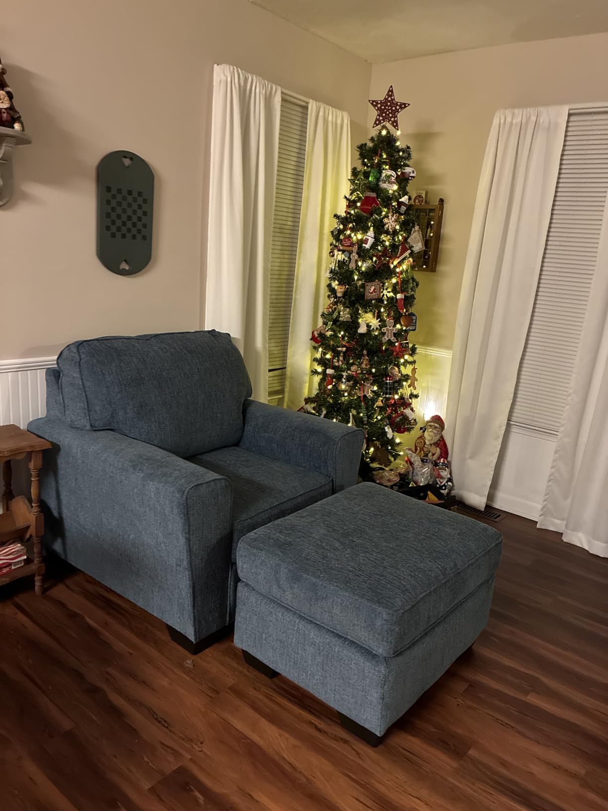 Signature Design by Ashley Cashton Oversized Accent Chair, Blue Arm Chair | Soft 100% polyester chenille, Durable wood and engineered wood frame, Spacious design for ultimate living room comfort customer photo 2