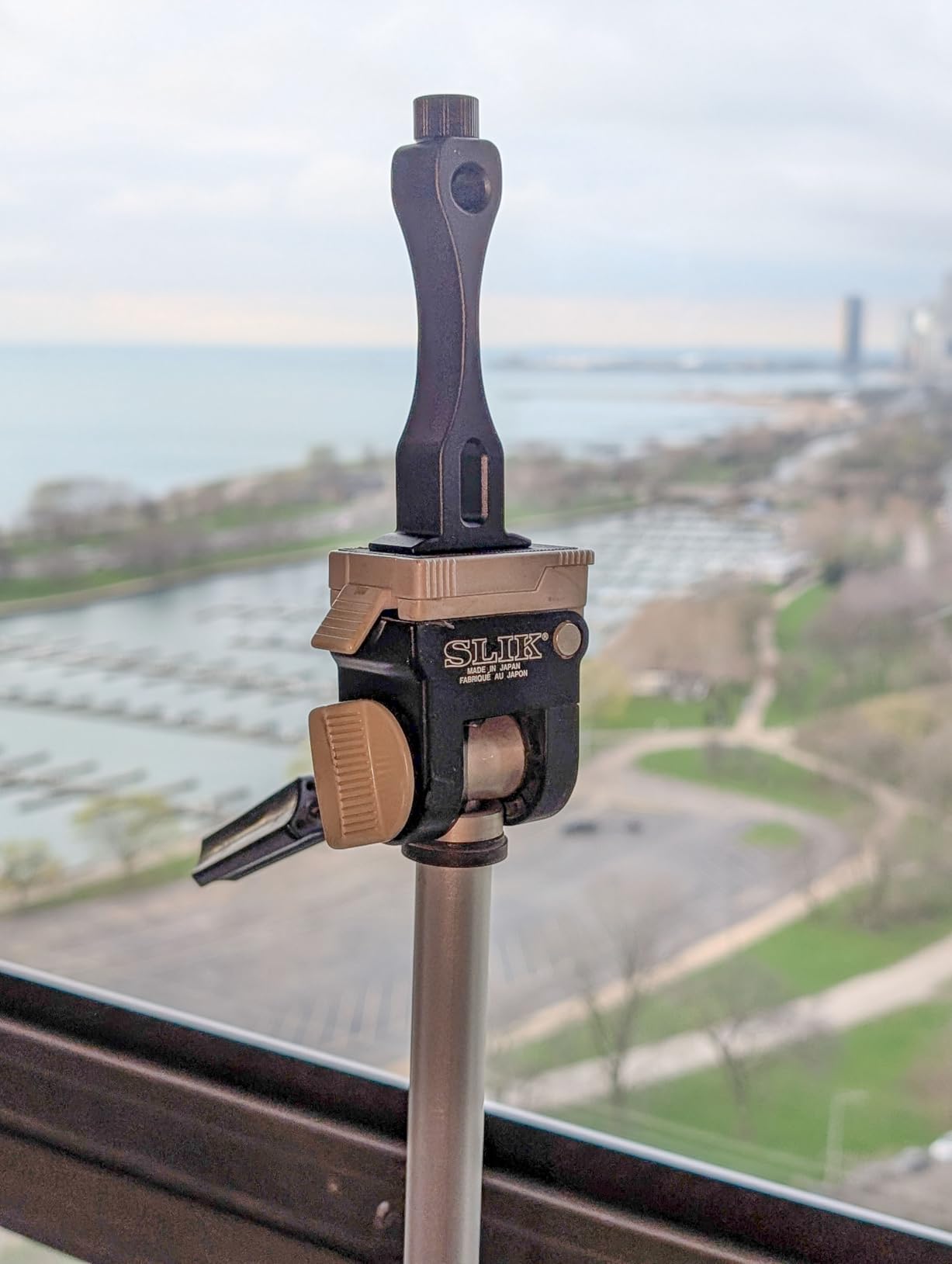 Aluminum Binocular Tripod Mount Adapter, Compatible with Porro Binoculars with 1/4