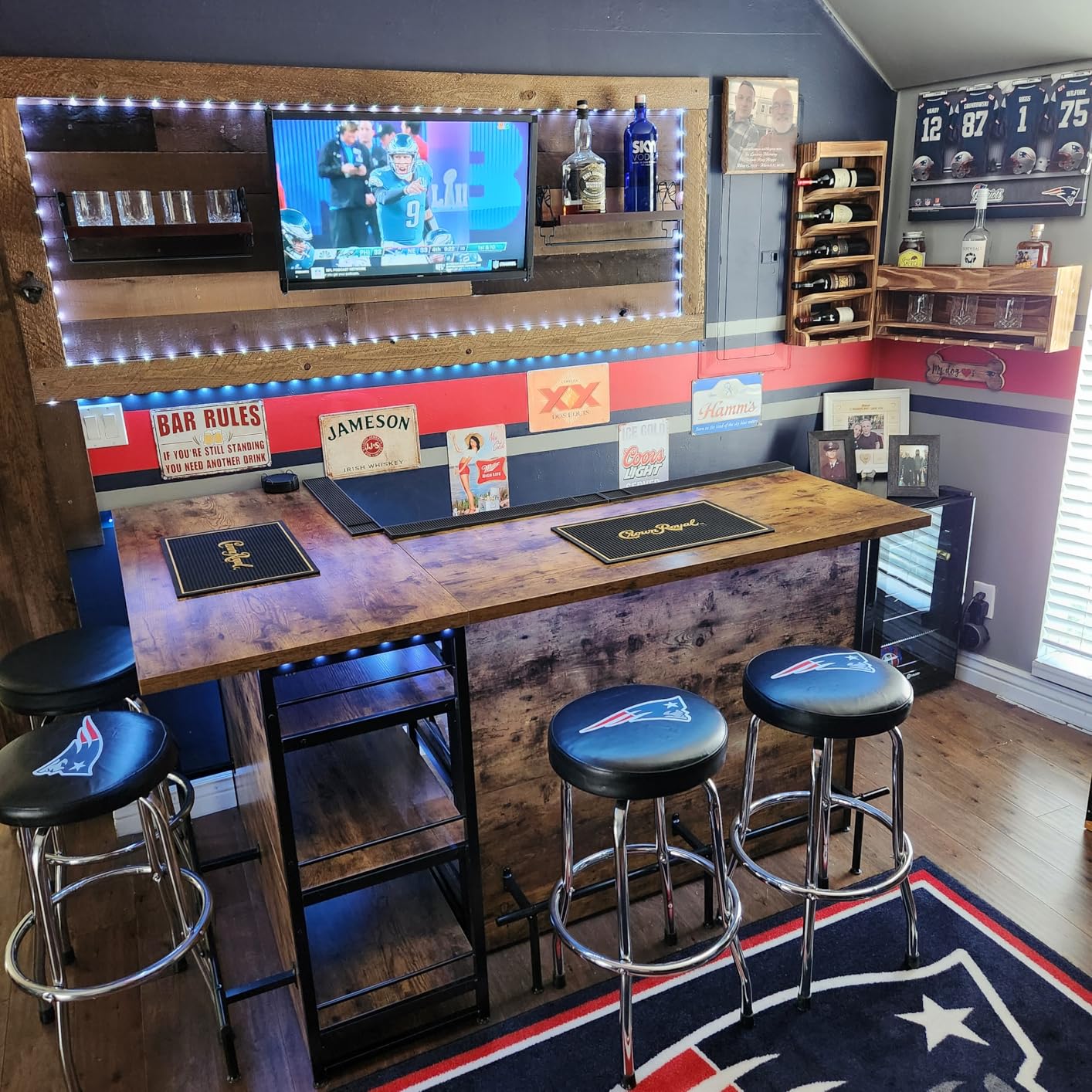 Giantex Home Bar Unit, 4 Tier Liquor Bar Table with Footrest, Wine Bottle Racks, Glass Holder, Industrial Corner Mini Coffee Bar Cabinet for Home Kitchen Pub customer photo 2