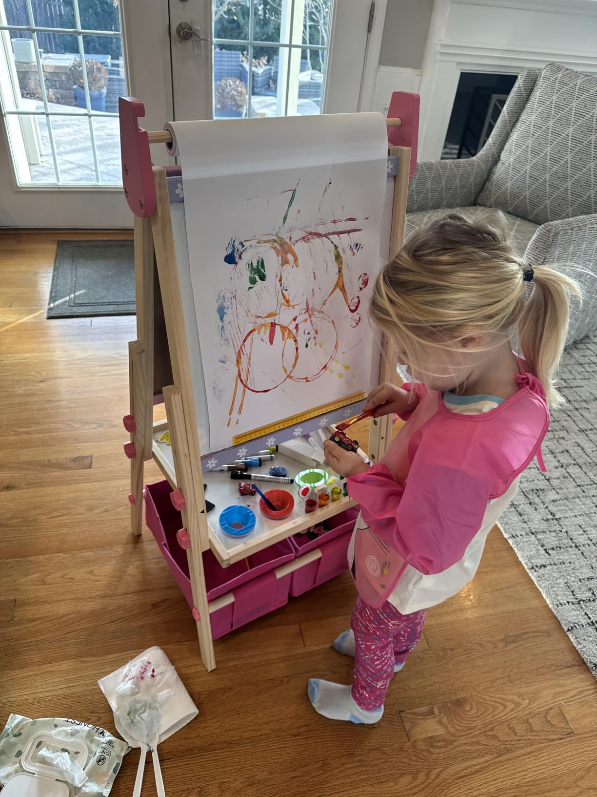 Kids Easel Including 100+ Accessories, Rundad Double Sided Wooden Easel for Kids Age 3-8 with Magnetic Chalkboard & Painting Board, Free Height Adjustable Art Easel Supplies for Toddlers customer photo 2
