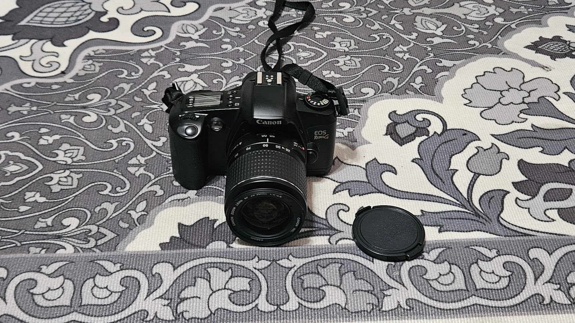 Canon EOS Rebel G 35MM SLR Film SLR Camera Kit with Auto Focusing AF Zoom Lens (Renewed) customer photo 1