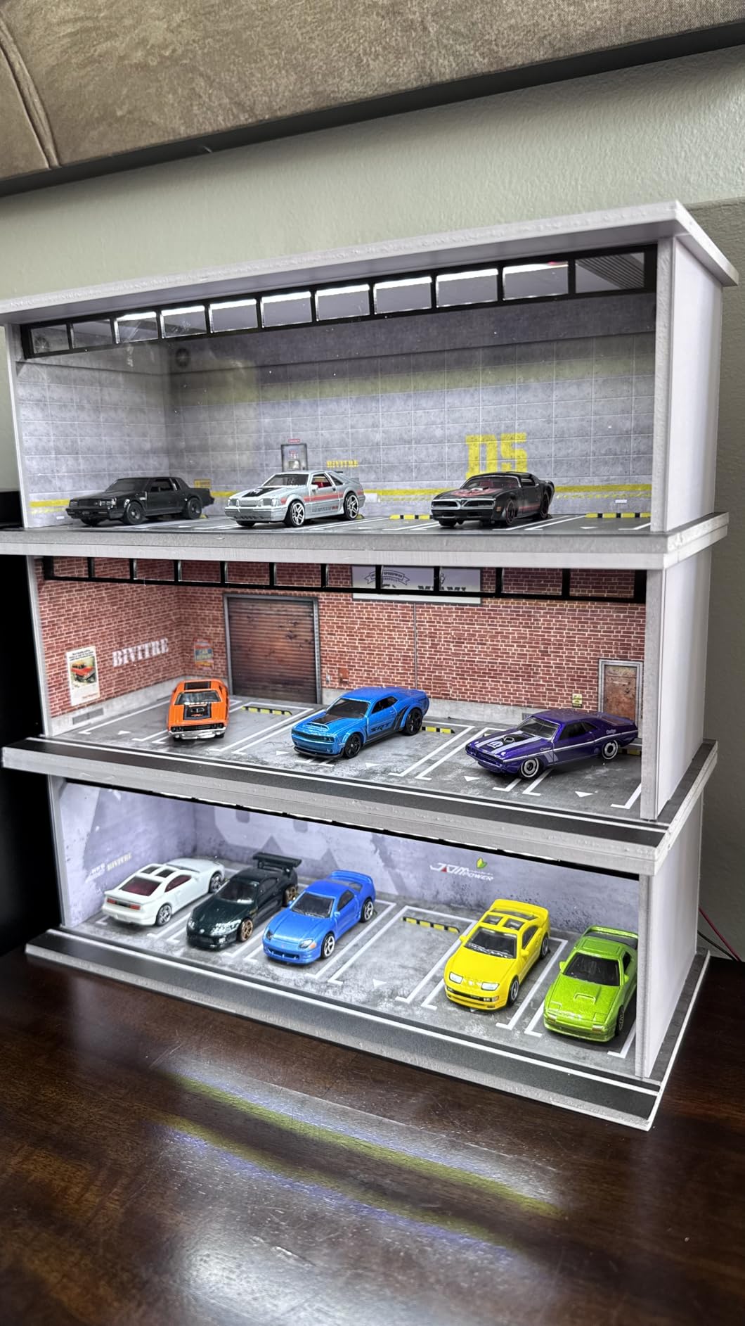 Bivitre 1/64 Diorama Display Case with LED Lights for 1/64 Scale Model Car | Compatible with Hot Wheels Matchbox Mini GT Diecast Cars, for Model Car Display and Storage, Stackable Garage customer photo 2