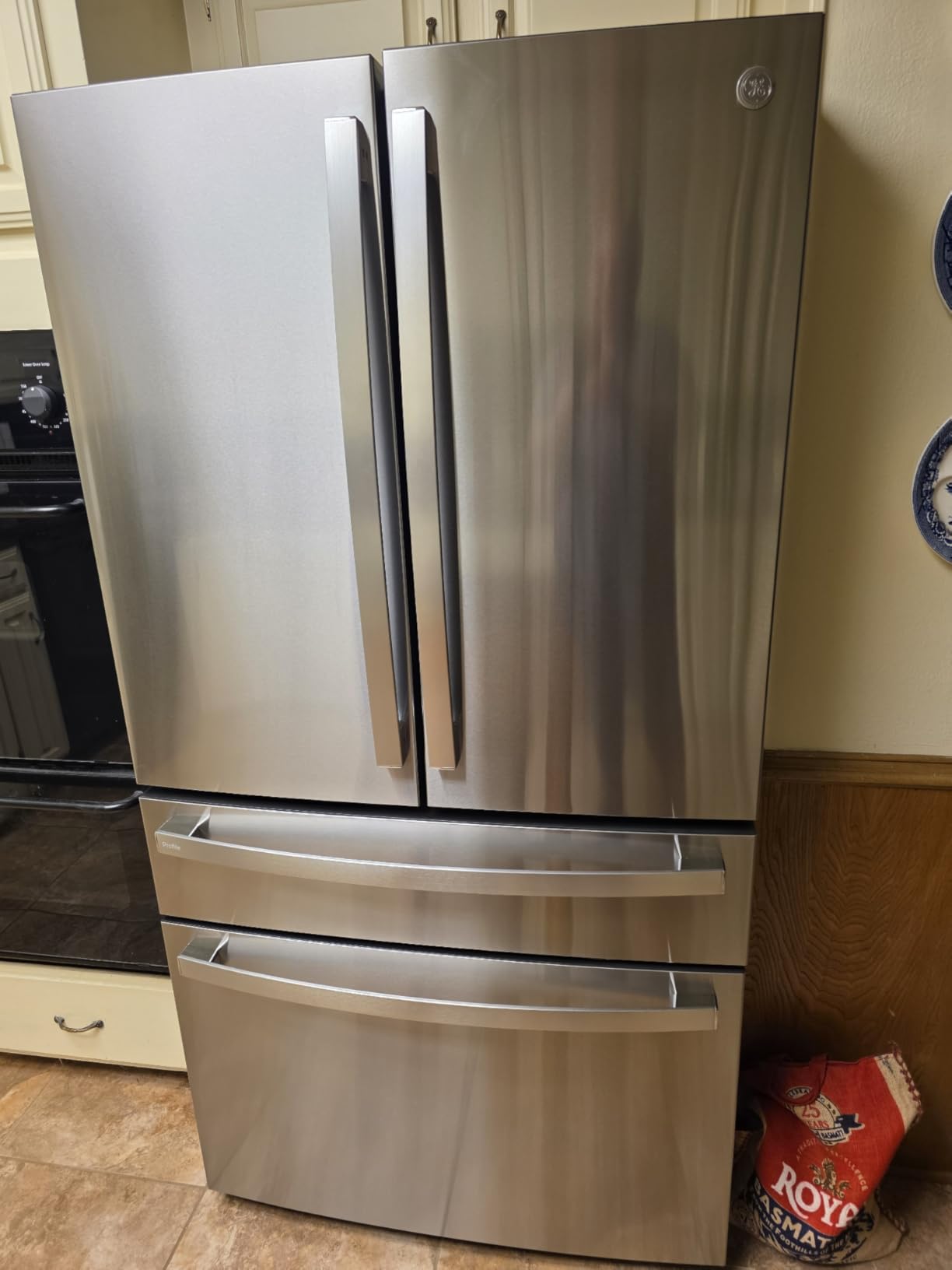 GE Profile 28.7 cu. ft. 4-Door French Door Refrigerator in Stainless Steel with Dual-Dispense Autofill Pitcher PGE29BYTFS customer photo 1