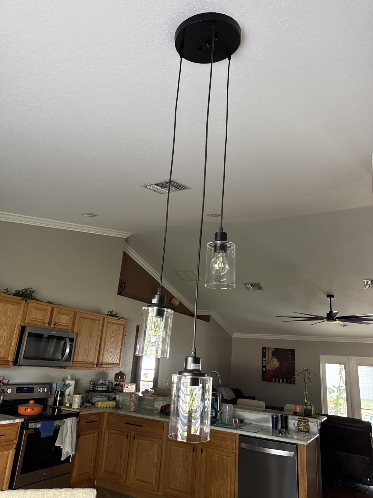 Licperron 3-Light Pendant Light Fixtures, Black Pendant Lights Kitchen Island, Adjustable Pendant Lighting with Clear Glass Shade, Modern Hanging Light Fixtures for Dining Room, Hallway, Living Room customer photo 1