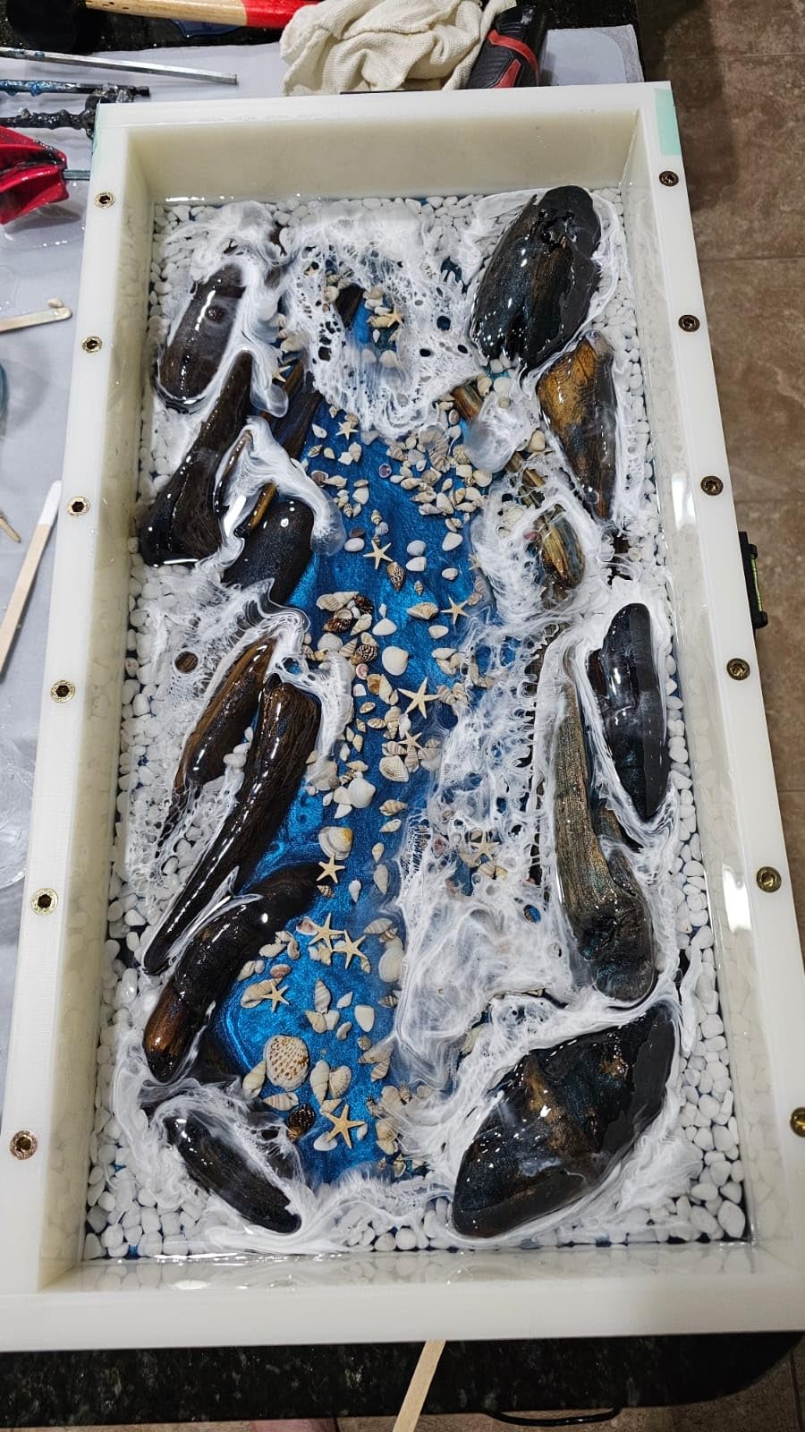 GROWLING Professional Reusable Epoxy Resin Mold Heavy Duty 48x24x3 Inches | Adjustable Fastening and Leveling, HDPE Large Resin Mold for River Tables, Trays, Cutting Boards, DIY Resin Art customer photo 2