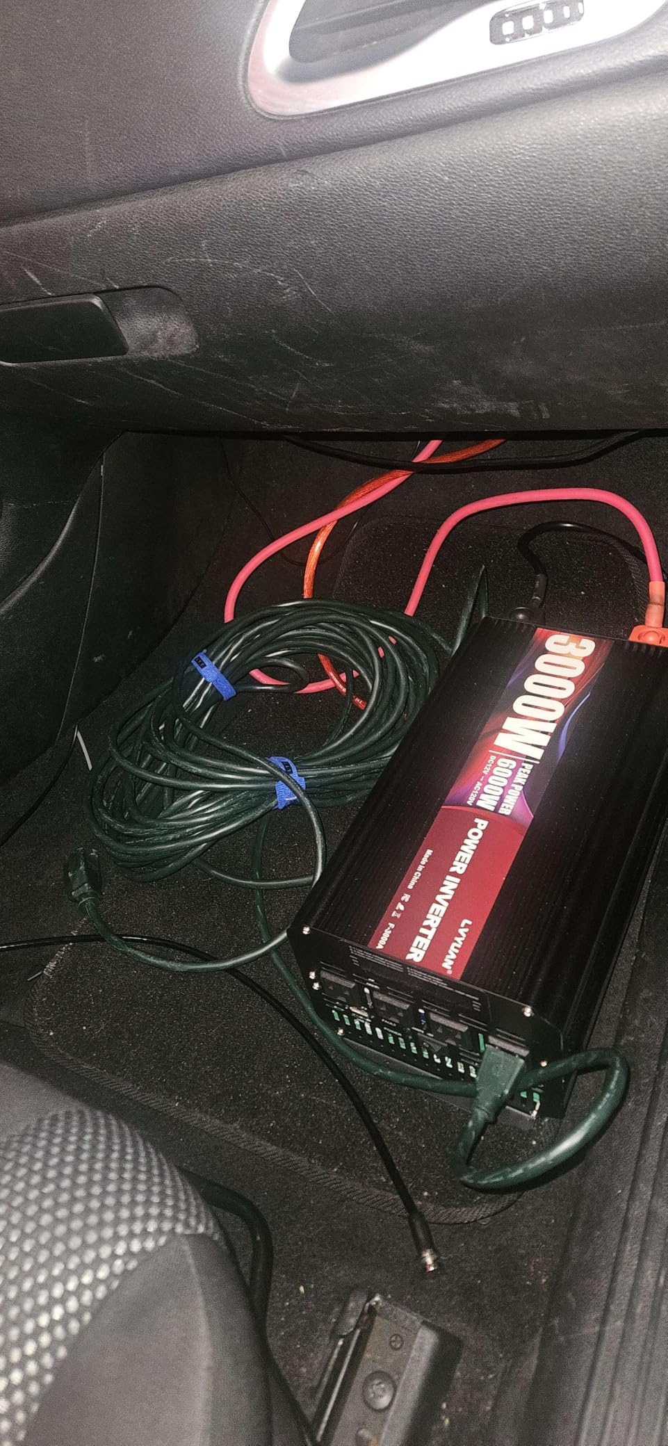 LVYUAN 5000 Watt Power Inverter 12V to 110V 120V with 4 AC Outlets, LCD Display, Wireless Remote Control for Vehicle, Solar System, Heavy Duty, RV, Truck, Off Grid, Camping customer photo 1