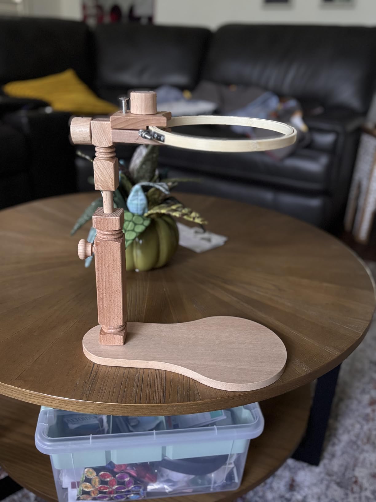 TINDTOP Beech Wood Embroidery Hoop Stand with 3pcs Embroidery Hoops customer photo 1