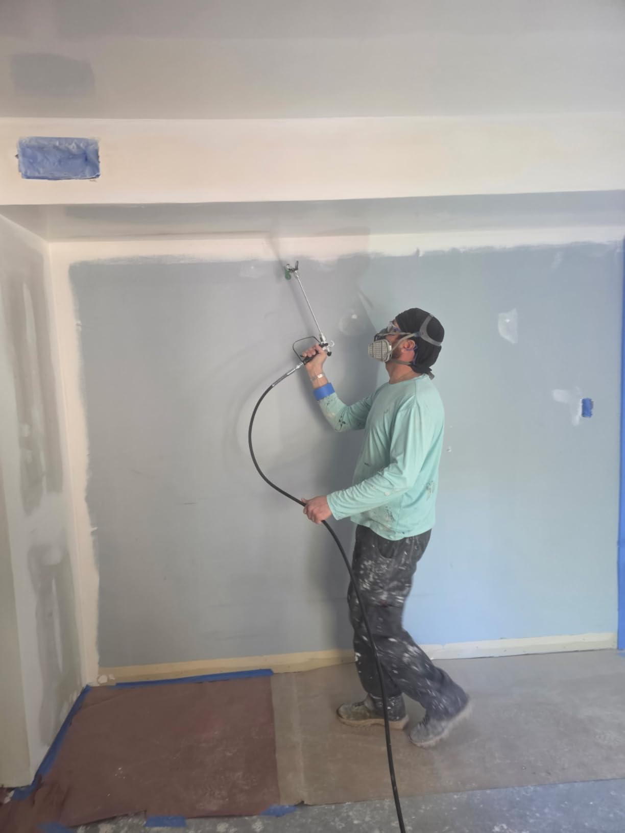 VEVOR 750W Stand Airless Paint Sprayer, 3000PSI High Efficiency Electric | Fine and Even Painting Effect, Handheld Paint Sprayers, Metal Material, for Home Interior and Exterior, Furniture and Fences customer photo 1
