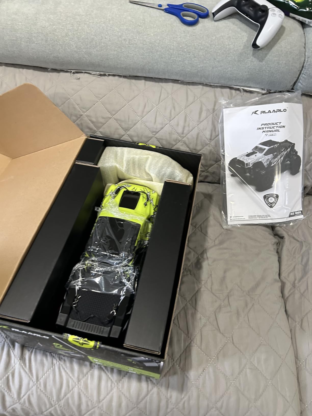 AMORIL 1/10 RTR Brushless Fast RC Cars for Adults,Max 50mph Hobby Electric Off-Road Monster Truck,Waterproof High Speed RC Car 4WD Remote Control Car with 3S Lipo,Green customer photo 1