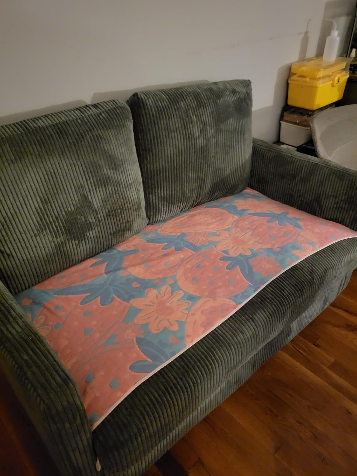 Welzona Loveseat, 51