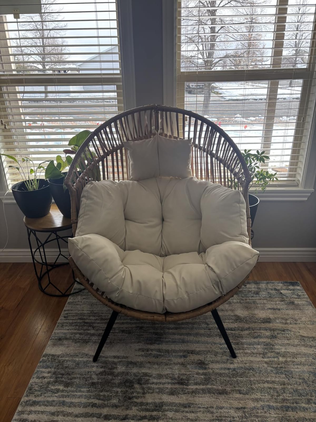Vongrasig Outdoor Wicker Egg Chair PE Rattan Chair with Cushion, Oversized Patio Lounge Chair for Outdoor, Indoor, Balcony, Backyard, Garden, Beige customer photo 1