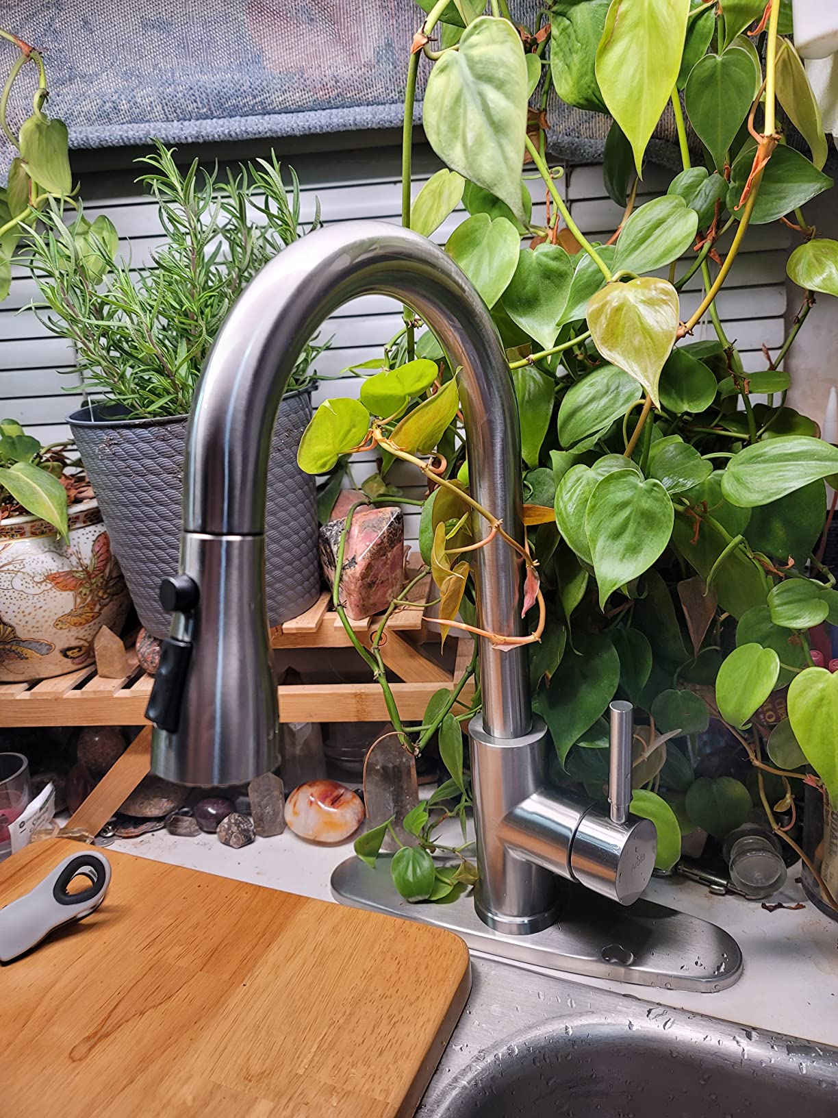 Arofa Touchless Kitchen Faucet, Motion Sensor, Pull-Down, Brushed Nickel | Touchless, Motion Sensor, Pull-Down Sprayer, Single Handle, Brushed Nickel, Stainless Steel, Kitchen Sink customer photo 2