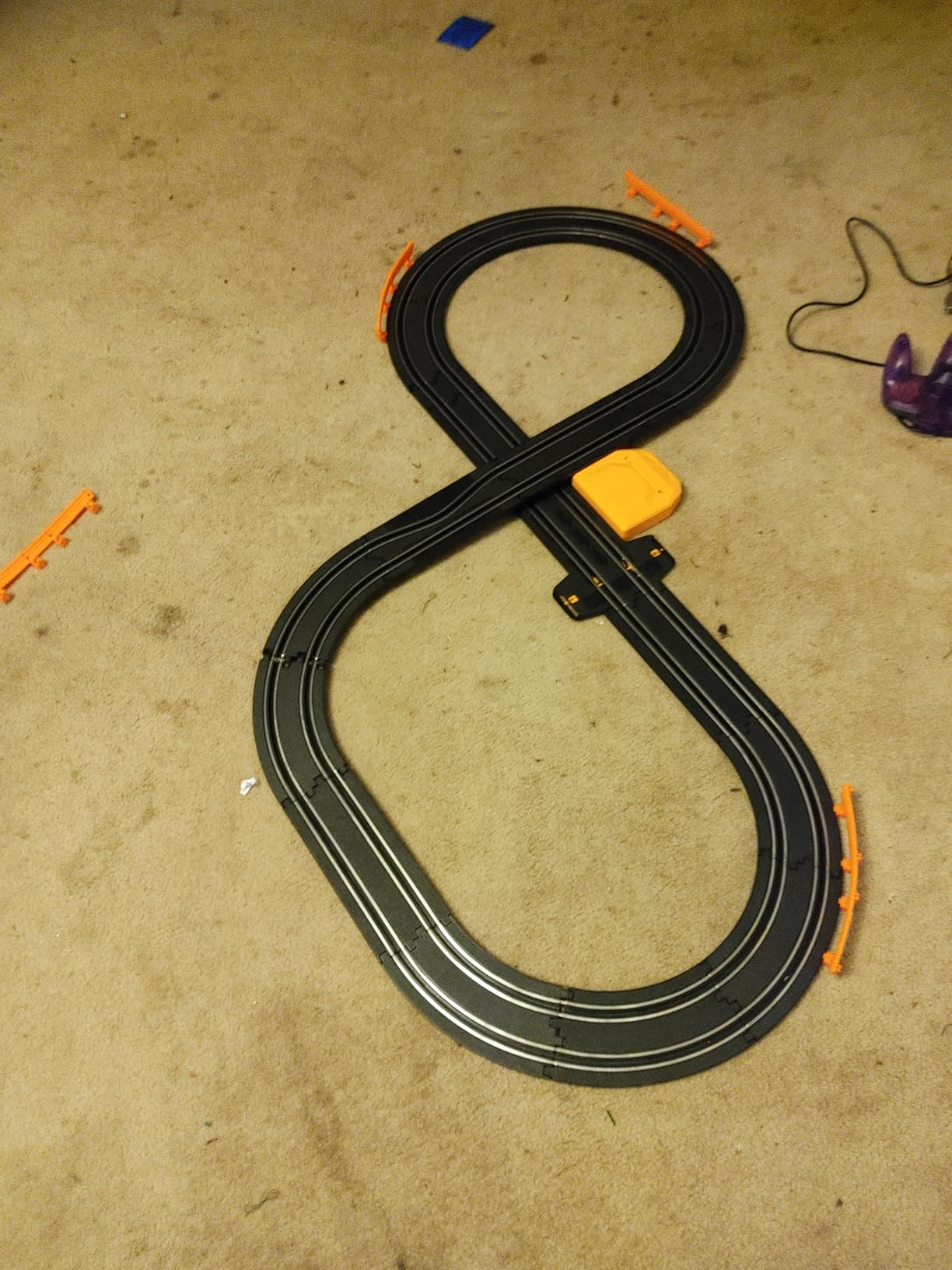 Slot Car Race Track Sets for Boys,Race Car Track with 4 High-Speed Slot Cars,Battery or Electric Car Track,Dual Racing Game Lap Counter Track Sets,Toys Gifts for Boys Girls Ages 6 7 8-12 customer photo 2