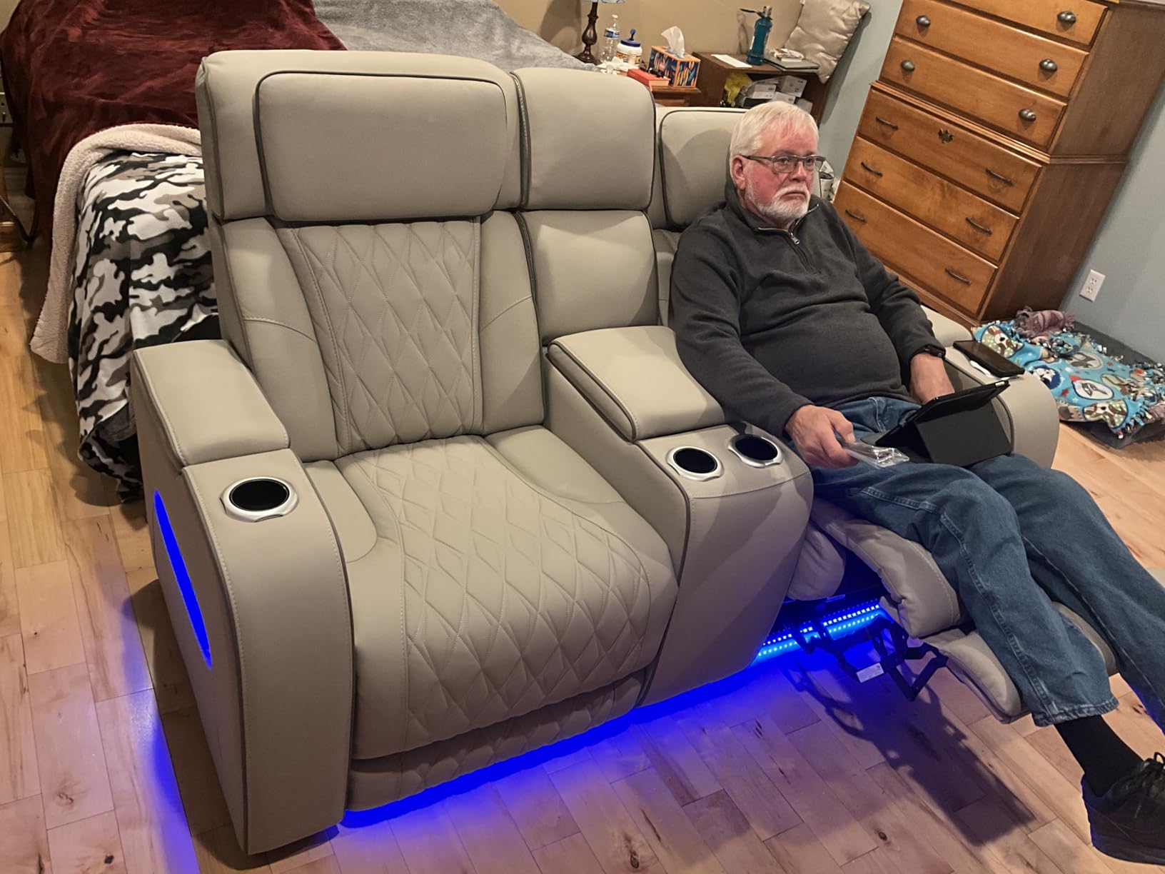 Signature Design by Ashley Boyington Contemporary Leather Match Power Reclining Sofa with USB Charging Ports, LED Lights and Adjustable Headrest, Light Gray customer photo 1