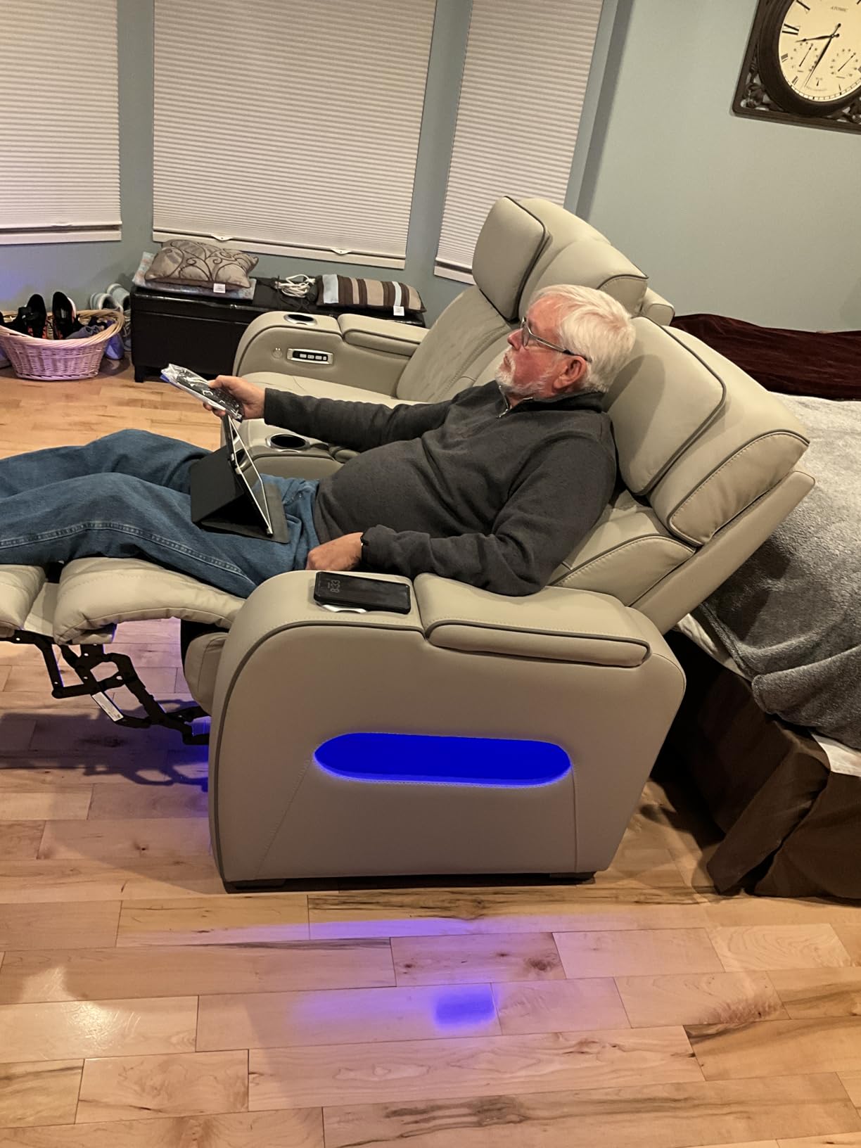 Signature Design by Ashley Boyington Contemporary Leather Match Power Reclining Sofa with USB Charging Ports, LED Lights and Adjustable Headrest, Light Gray customer photo 2
