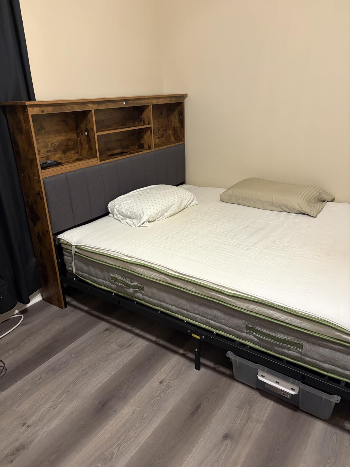 Lifezone Queen Bed Frame with Headboard, Queen Bed Frame with High Storage Bookcase Headboard, 4 Storage Drawers & Charging Station, No Box Spring Needed/Noise Free/All-Metal Support, Vintage Brown customer photo 2