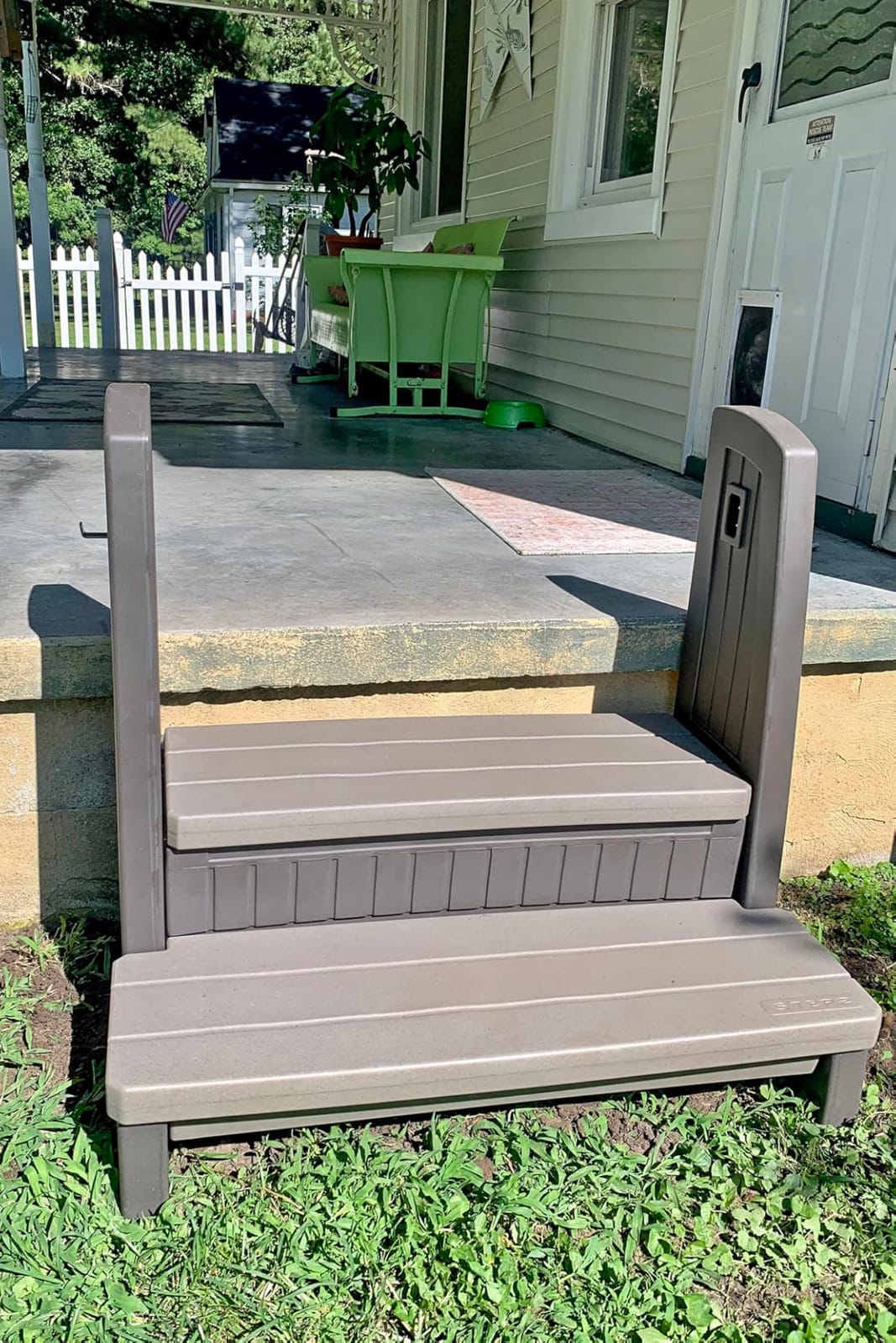 Step2 Hot Tub Storage Steps with Handrails, 2-Step Stool, Waterproof Stairs for Outdoor/Indoor Pool or Jacuzzi, Made of Durable Plastic, Dark Cedar customer photo 1