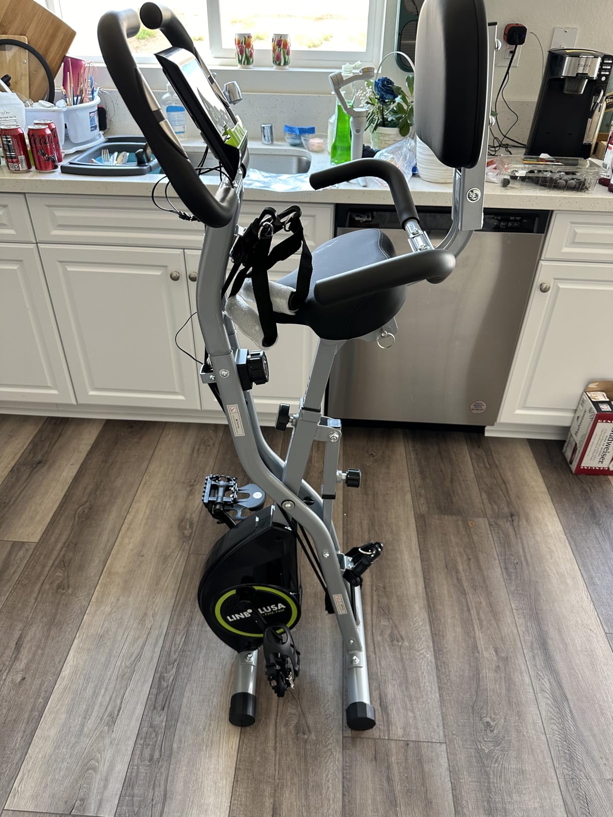 Foldable Exercise Bike for Small Apartments, Stationary Bikes for Home, Indoor Portable Cycling Bike with 16-Level Magnetic Resistance, 260LBS Capacity, 5.5 LBS Flywheel, for Small Space Workout 816 customer photo 2