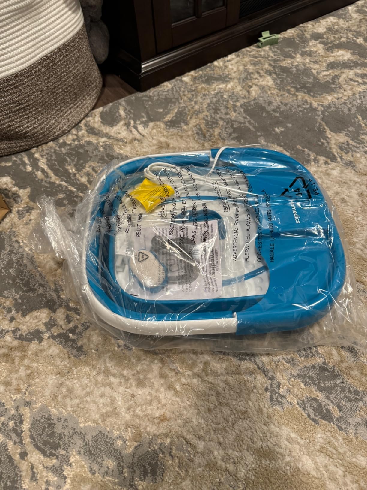 Homedics Smart Space Collapsible Foot Spa, Heat-Maintaining | Pumice Stone, Splash Guard, Smart Space Bubble Mate Collapsible Foot Spa, Heat-Maintaining customer photo 1