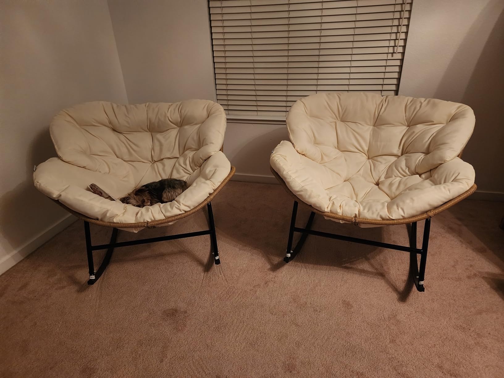 FINCATI Outdoor Indoor Papasan Rocking Chair, Oversized Wicker Lounge Chair, 450 Lbs Heavy Duty, Wide Size, PE Rattan Recliner with Beige Thick Cushion, Comfy Patio Lounge Rocker customer photo 1