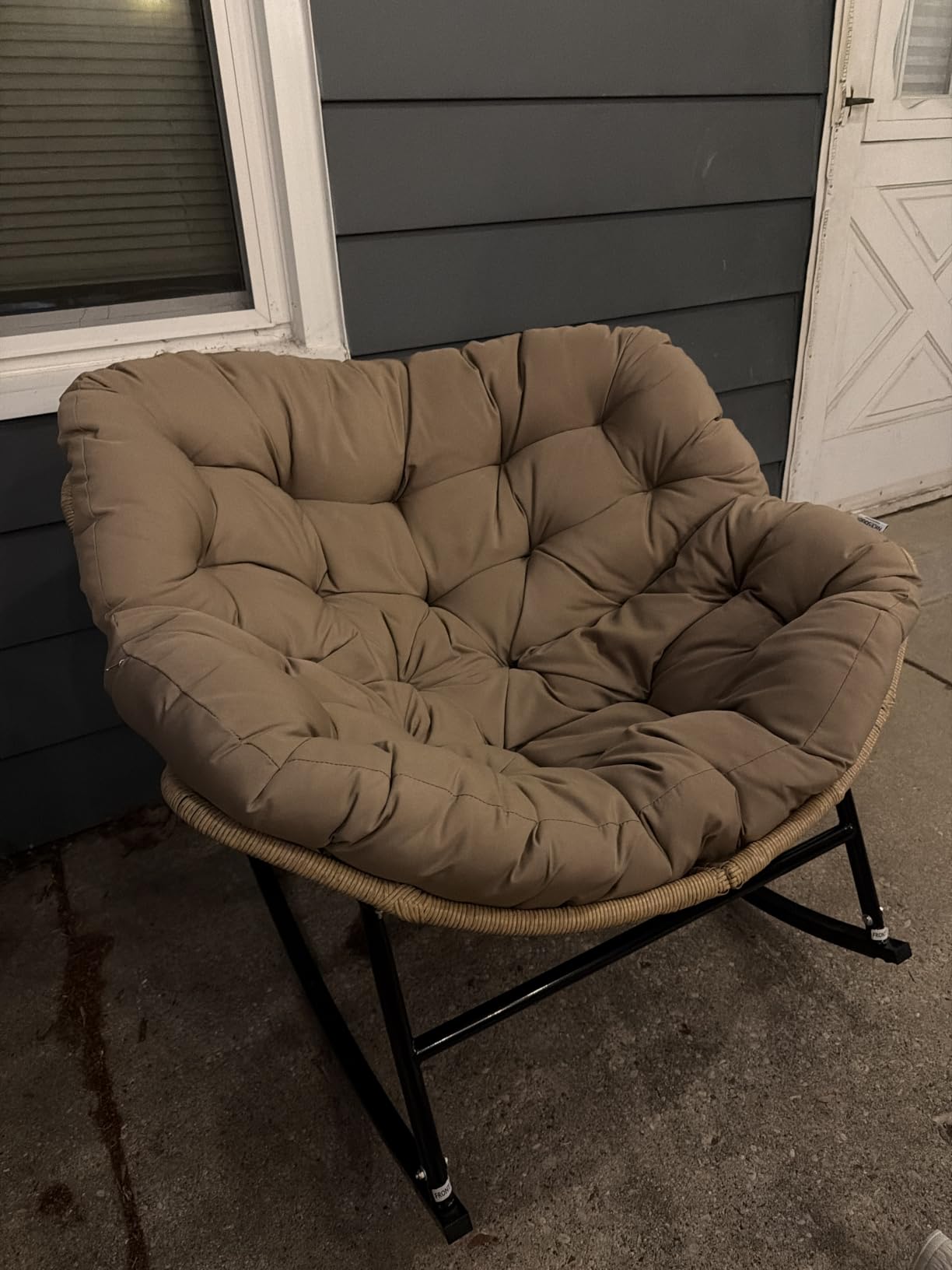 FINCATI Outdoor Indoor Papasan Rocking Chair, Oversized Wicker Lounge Chair, 450 Lbs Heavy Duty, Wide Size, PE Rattan Recliner with Beige Thick Cushion, Comfy Patio Lounge Rocker customer photo 2