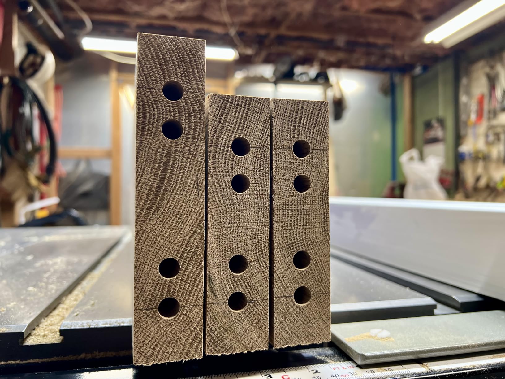 ELEON Self Centering Dowel Jig with Elongated Jaws & Extra Wide Clamp up to 6.7