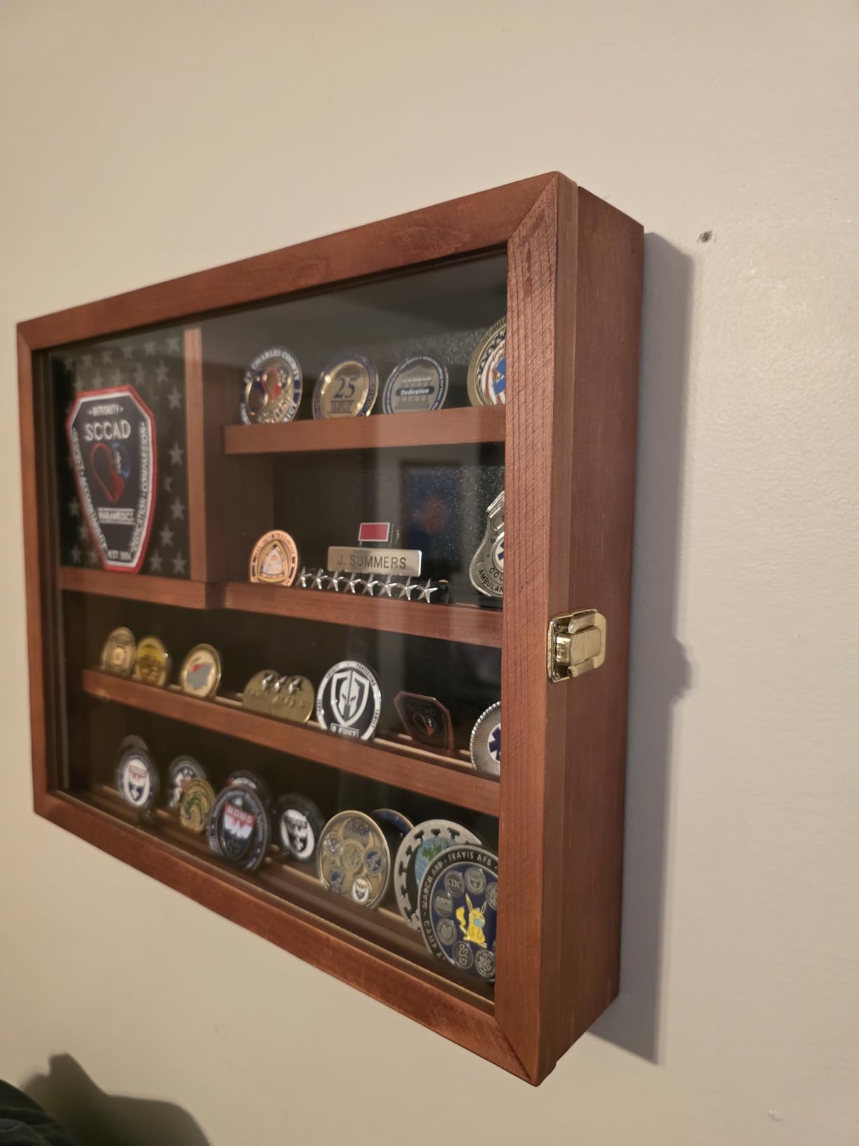 Challenge Coin Display Case, Lockable Military Coin Holder Cabinet with Removable Star Board & HD Tempered Glass Door, Solid Wood Wall Mount Coins Collection Rack Stand customer photo 1