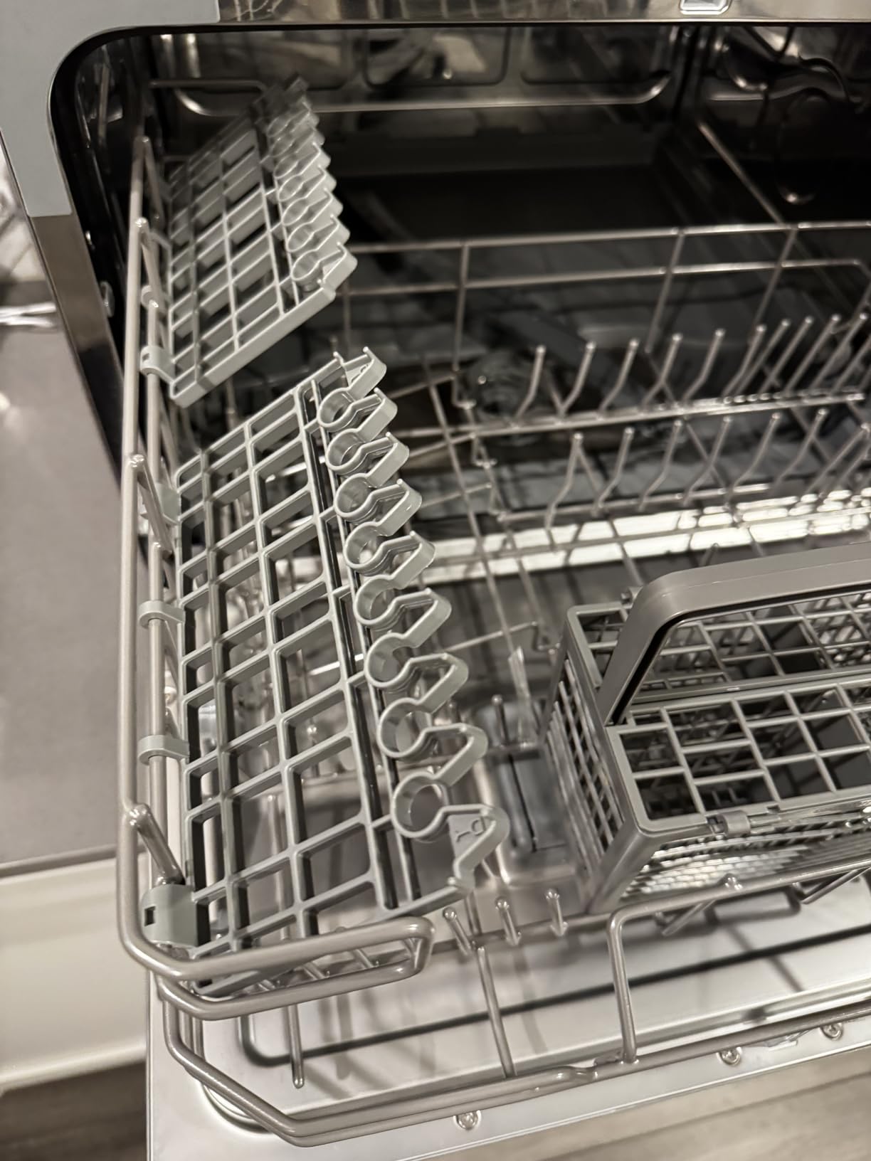 Midea Countertop Dishwasher Portable, 6 Place Settings, Energy Star | Mini Dishwasher with 6+2 Cycles, 52 dB Quiet & Compact, Perfect for Apartments, Dorms, or RVs, Silver customer photo 1