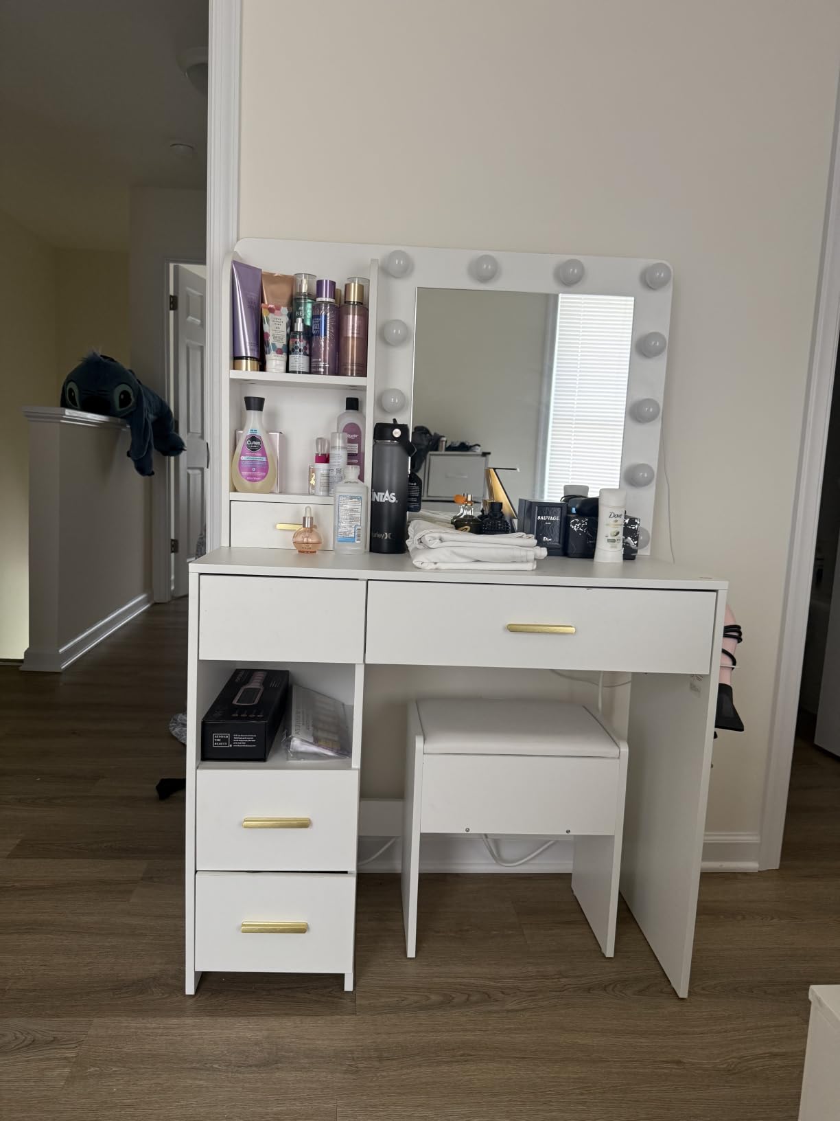 Otterease Vanity Desk with LED Lighted Mirror & Power Outlet, 3 Lighting Colors Makeup Vanity Desk with 5 Large Drawers and 3 Storage Shelves, White Vanity with Storage Stool for Bedroom customer photo 1