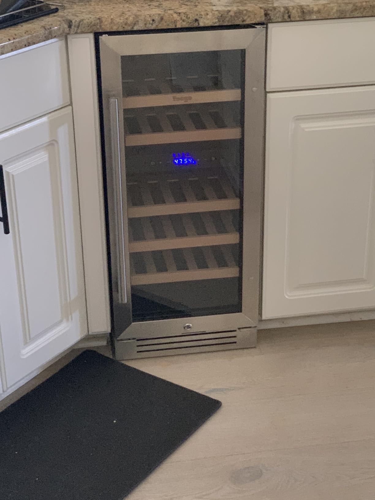 Yeego Wine Fridge Cooler - 24 Inch Wine Fridge Hold 52 Bottles, 40-65°F Wine Refrigerator Glass Door, Built in, Freestanding Under Counter Fridge for Beer Soda Drink Home Bar Office(5.12 Cu.ft) customer photo 2