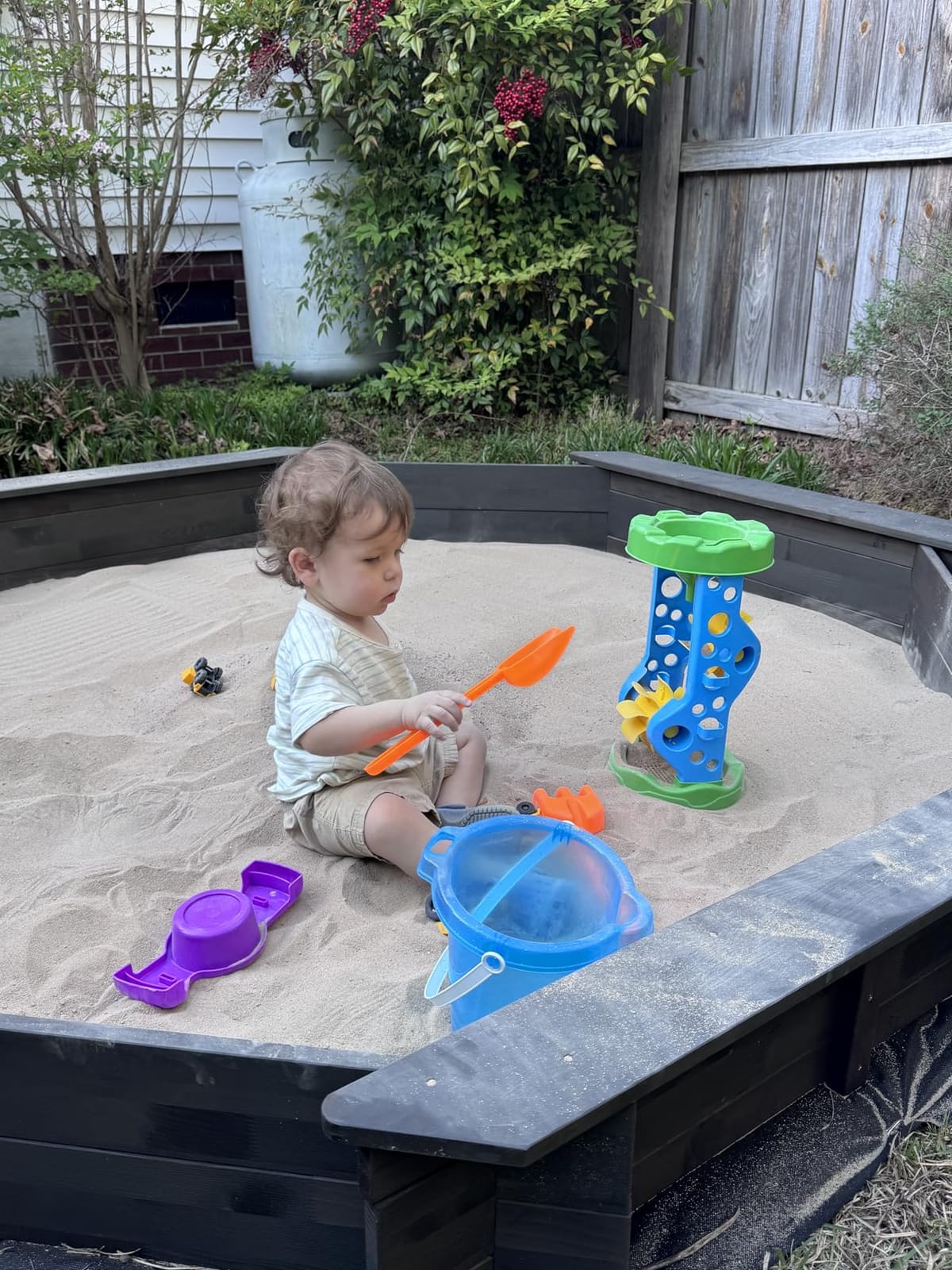Best Choice Products Large Outdoor Octagon Wooden Sand Box for Kids, Sandbox with Cover, 4 Reinforced Benches Support up to 220 lbs Each, Bottom Liner for Drainage - Natural customer photo 1