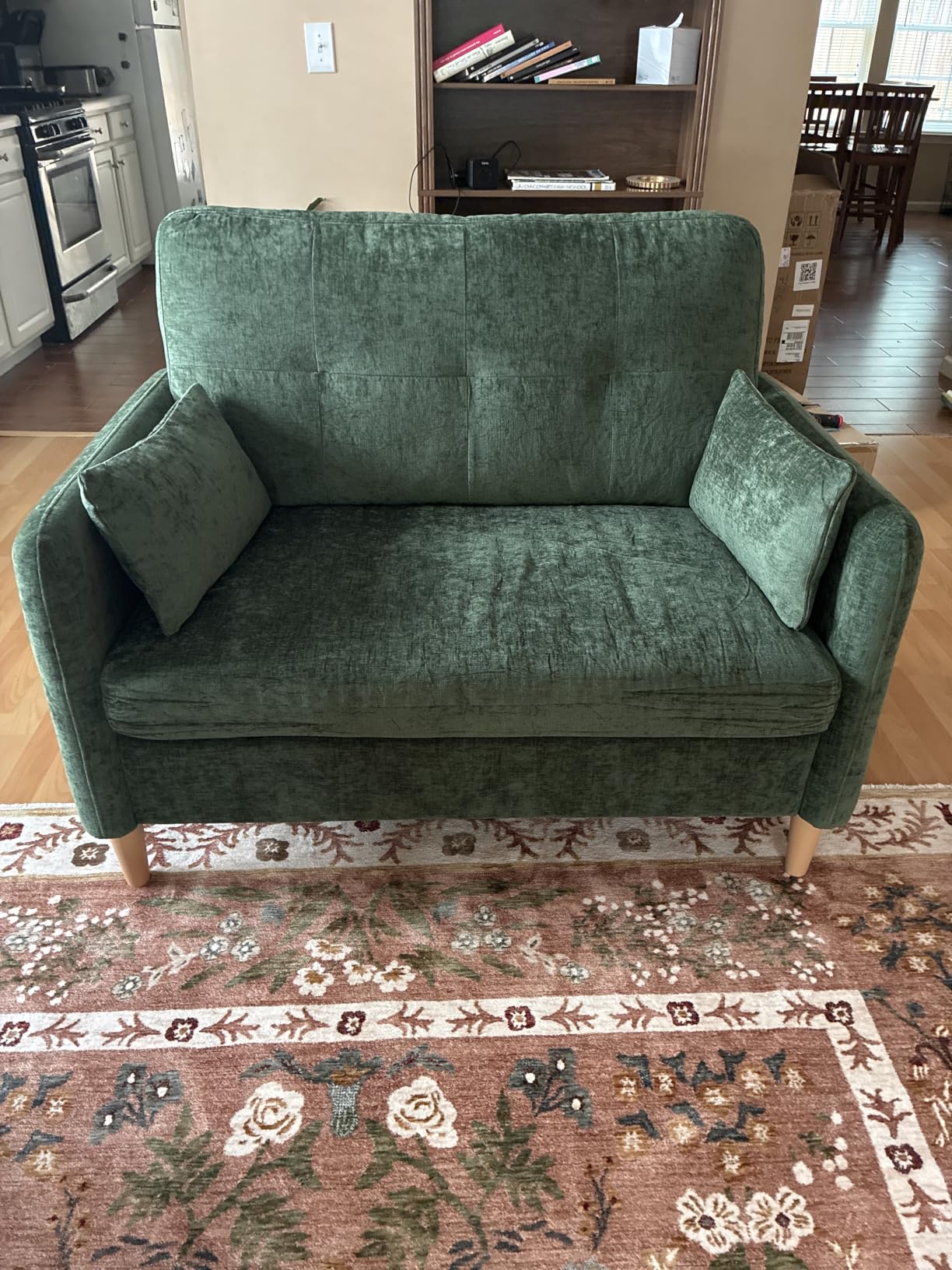 Hanherry Loveseat Sofa, 47