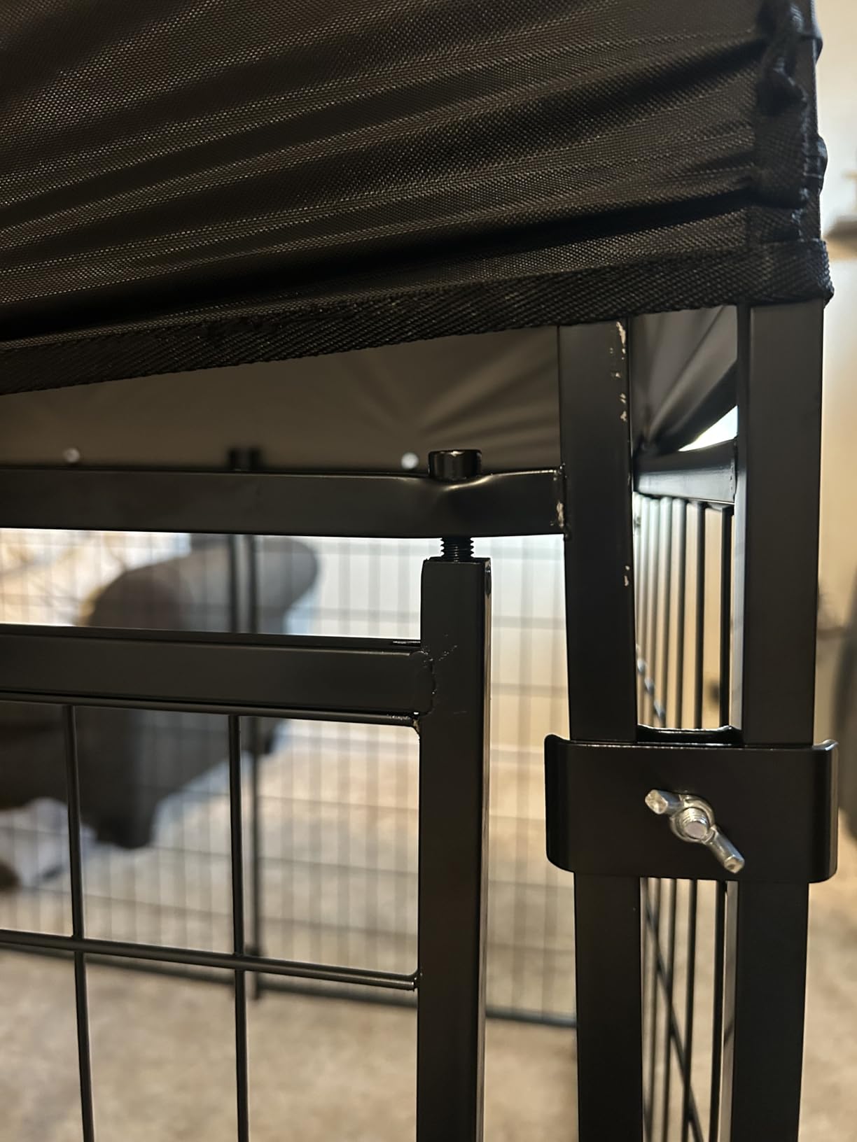 Sino Luban Outdoor Dog Kennel Outside Run with Doggy Door, Swivel Feeder & Roof - 8x4x6FT Large Dog Kennels Pens Outside for Large Dogs Breed, Heavy Duty Cage Yard (Can Connect to Your Dog House) customer photo 2