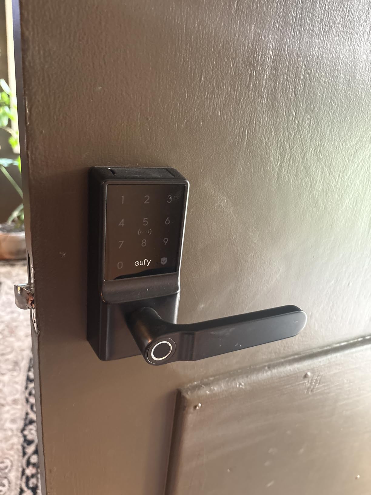 eufy Security Smart Lock C33, Keypad Door Lock with Handle, Built-in Wi-Fi | Fingerprint Door Knob, App Control, Keyless Entry Door Lock for Front Door and Bedroom, Electronic Deadbolt, IP53, Black customer photo 1