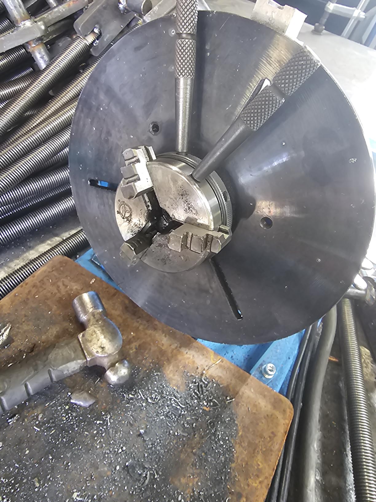 VEVOR Rotary Welding Positioner 10KG, 1-12 RPM 20W, Adjustable 0-90° Turntable with 8.1 Inch 3-Jaw Chuck, Compact Welder Machine for Precision Cutting, Grinding, Assembly, and Testing customer photo 2